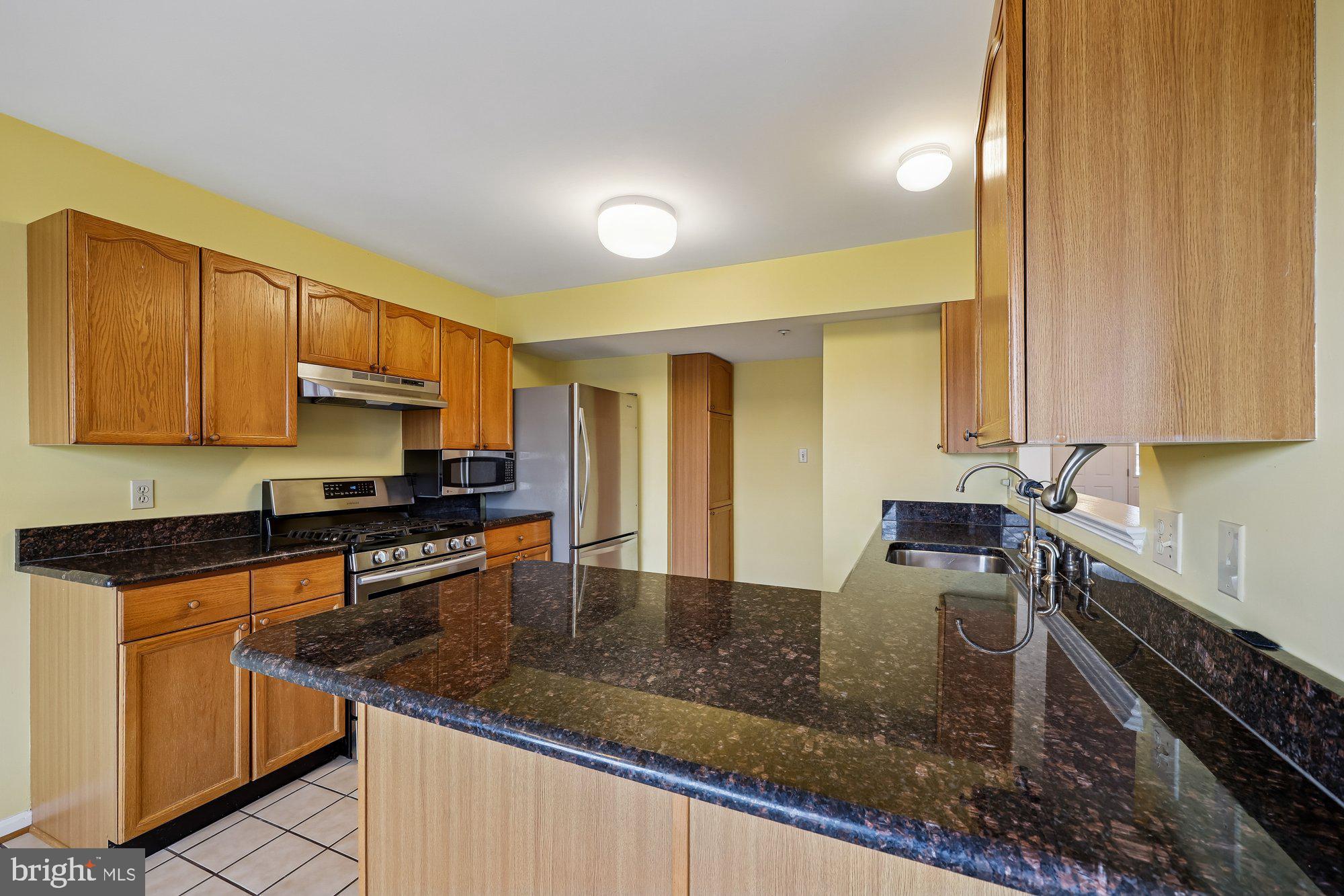 WATERSIDE - Residential