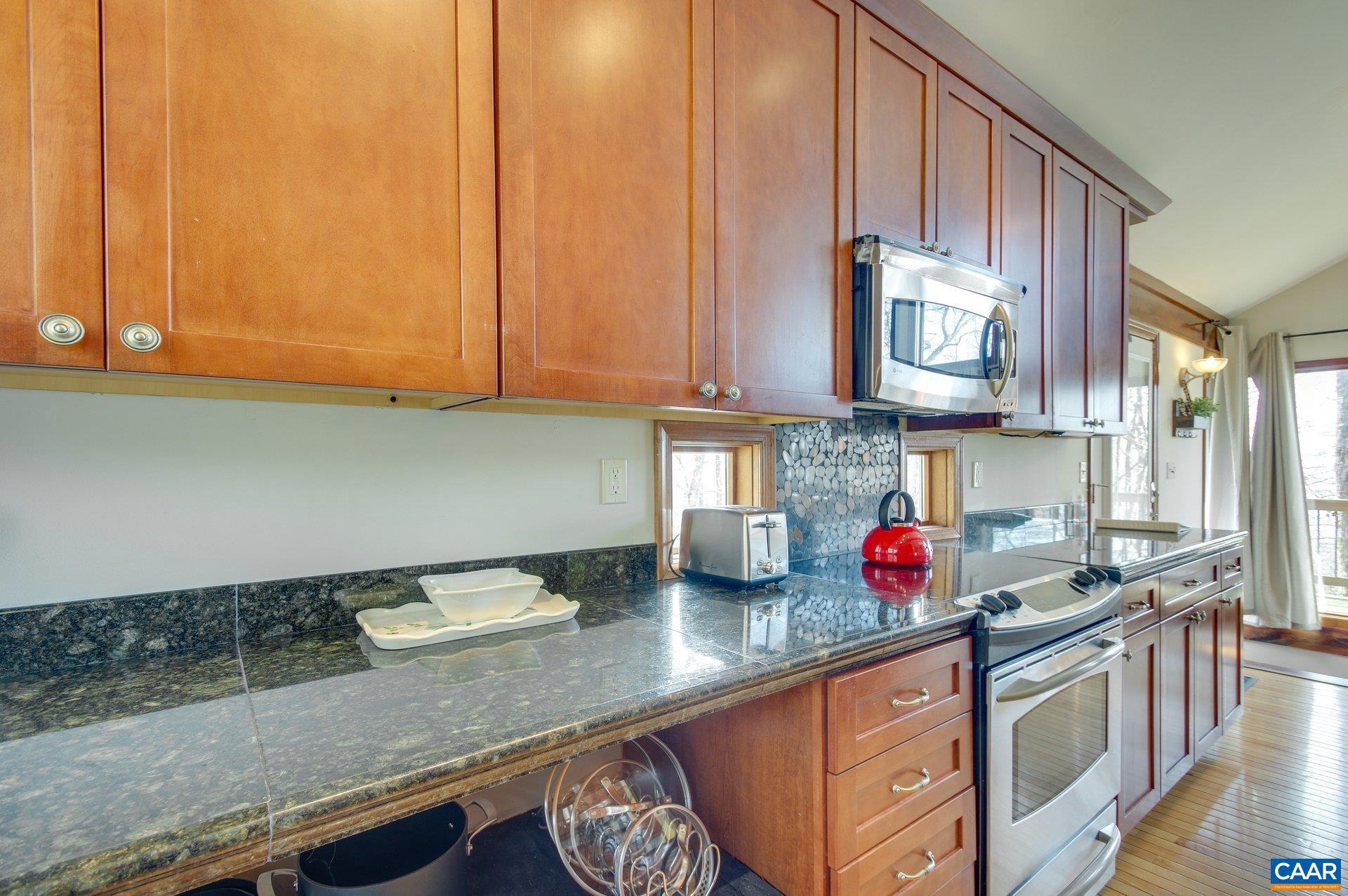 WINTERGREEN RESORT - Residential