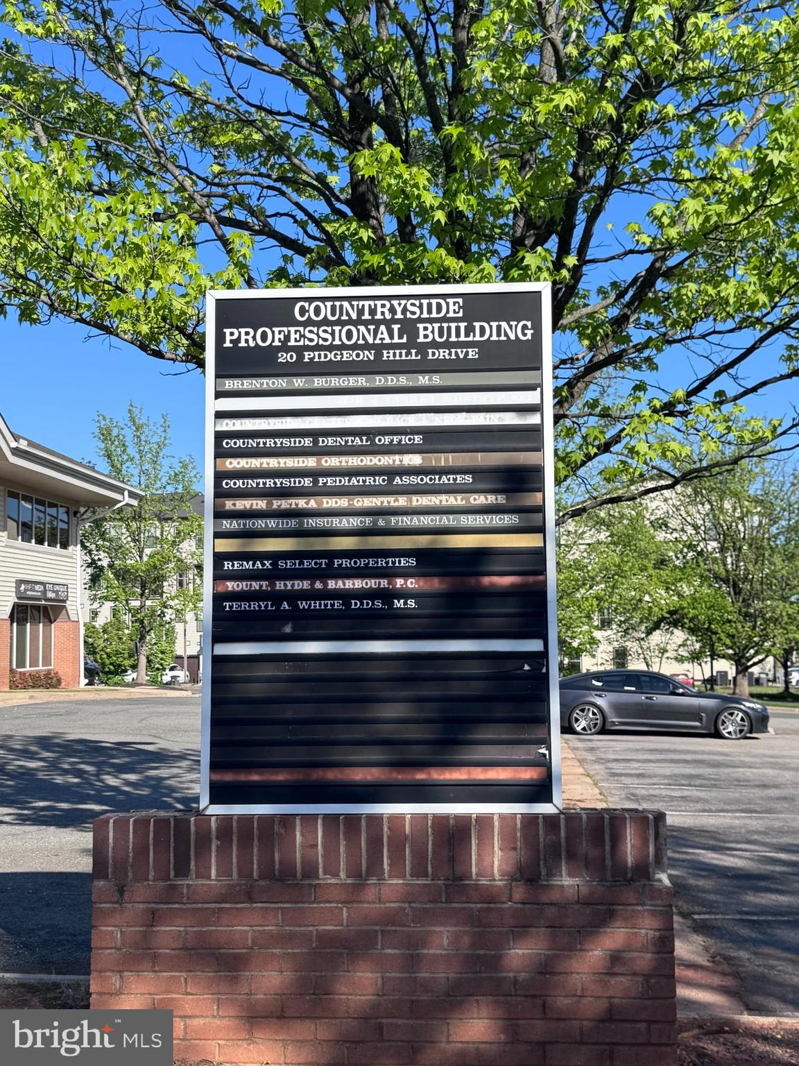 20 PIDGEON HILL DRIVE 208