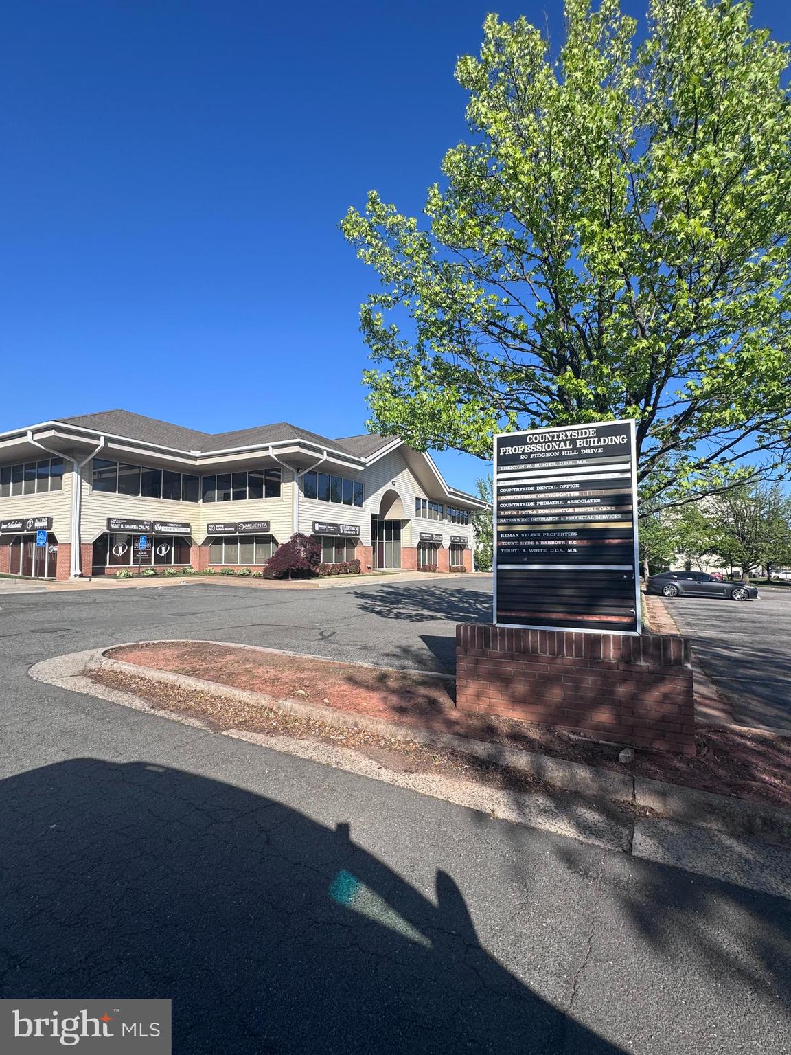 20 PIDGEON HILL DRIVE 208