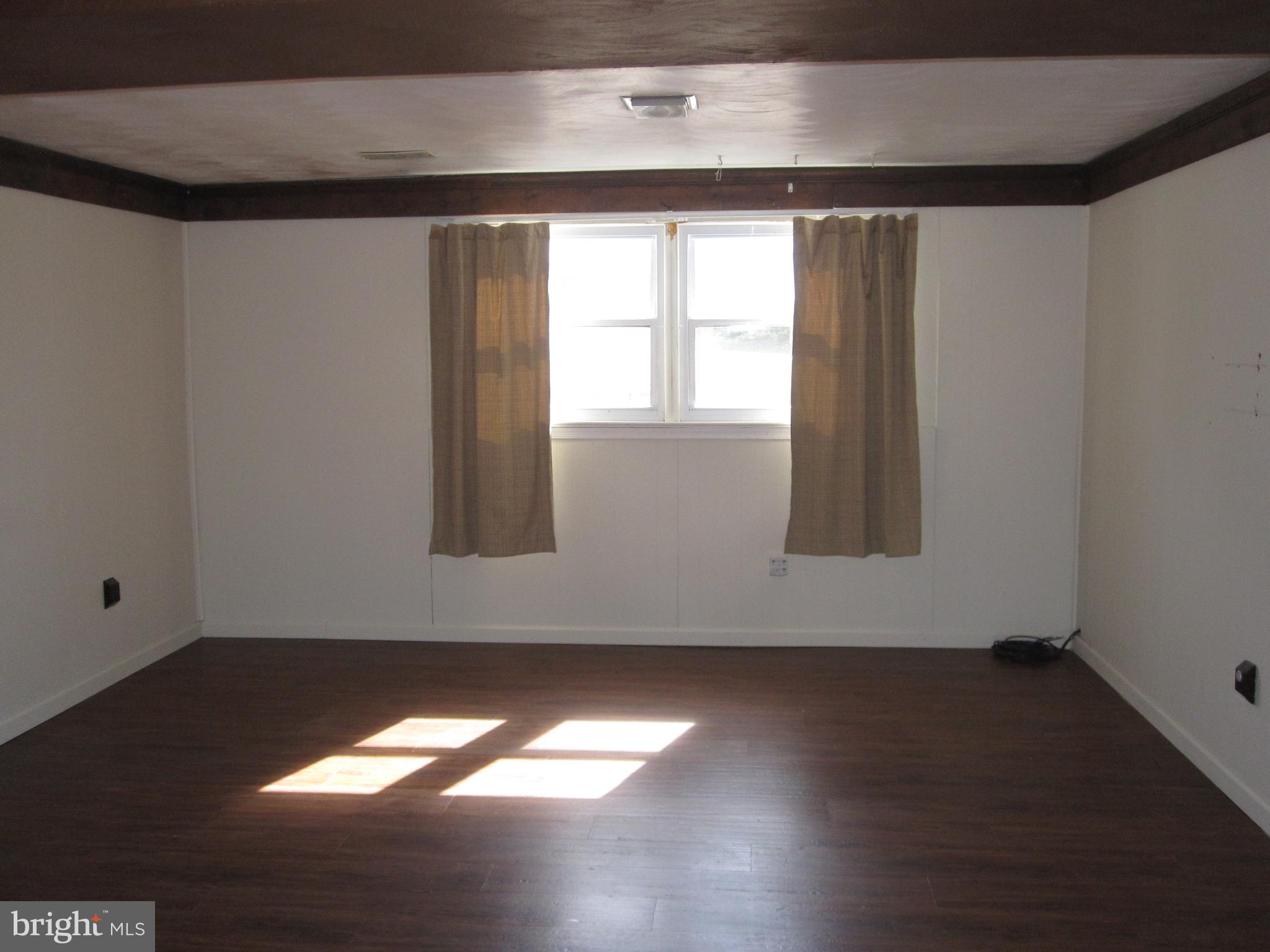 ALLVIEW ESTATES - Residential Lease