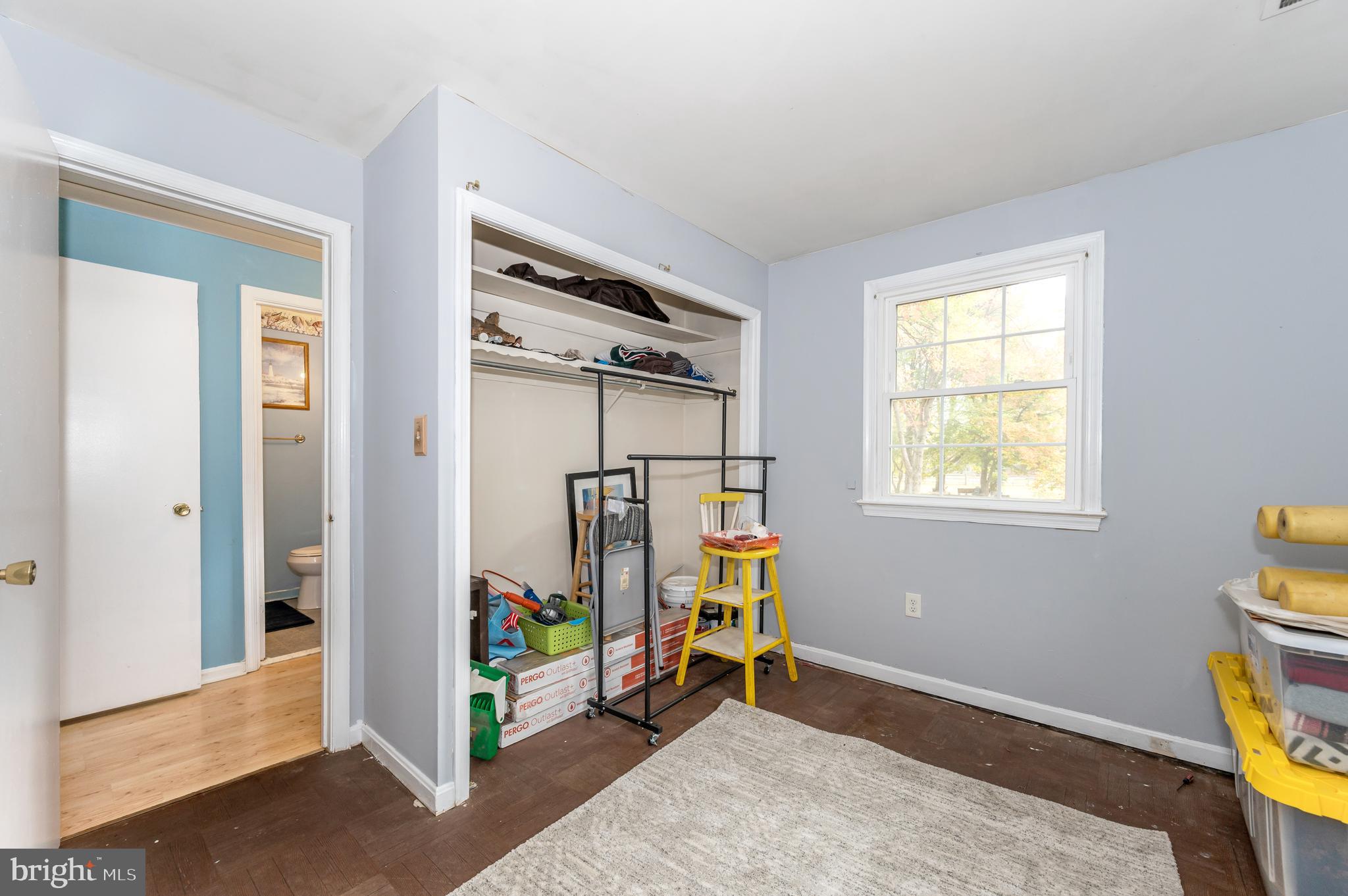 MANOR WOODS - Residential