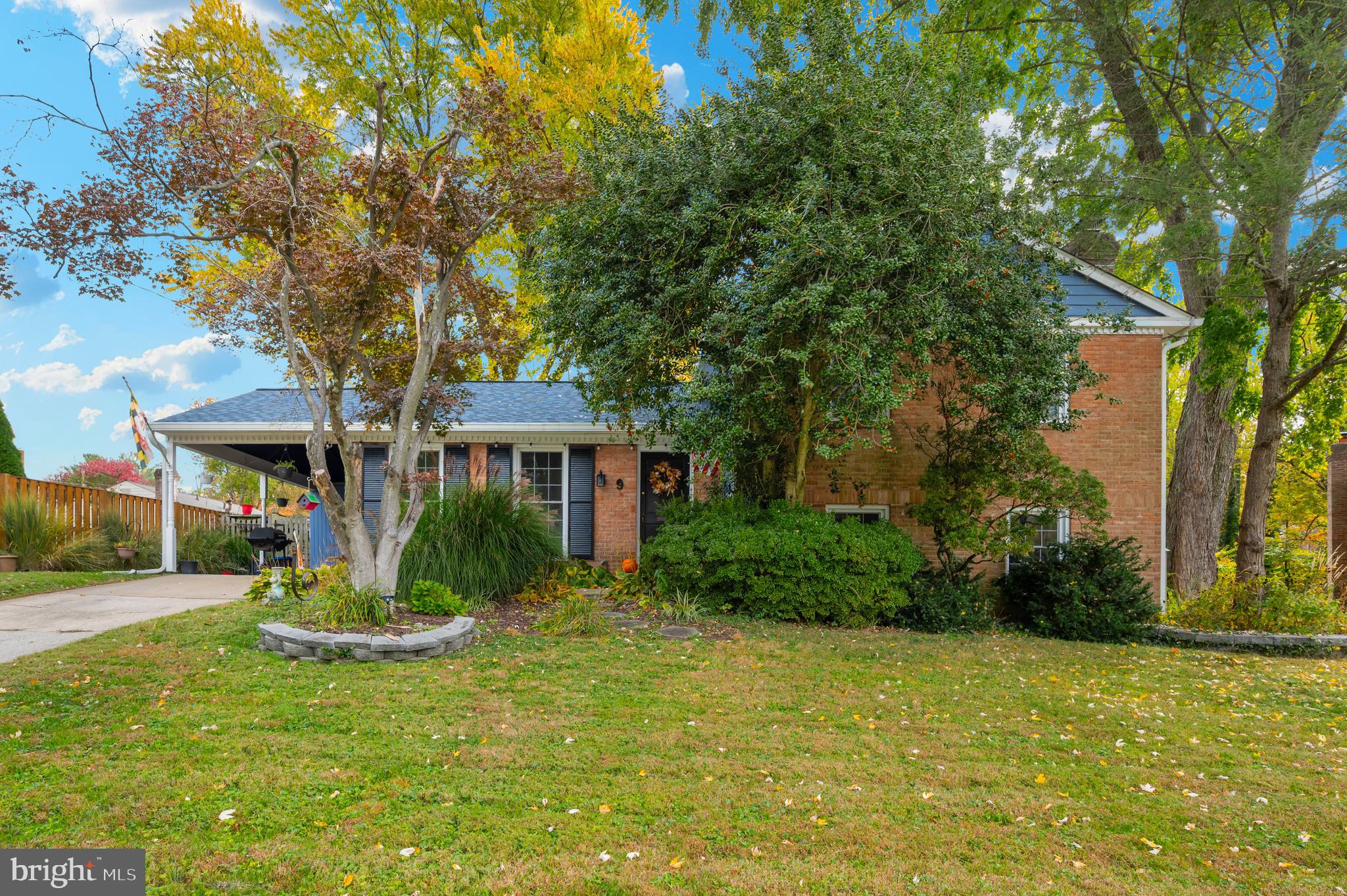 MANOR WOODS - Residential