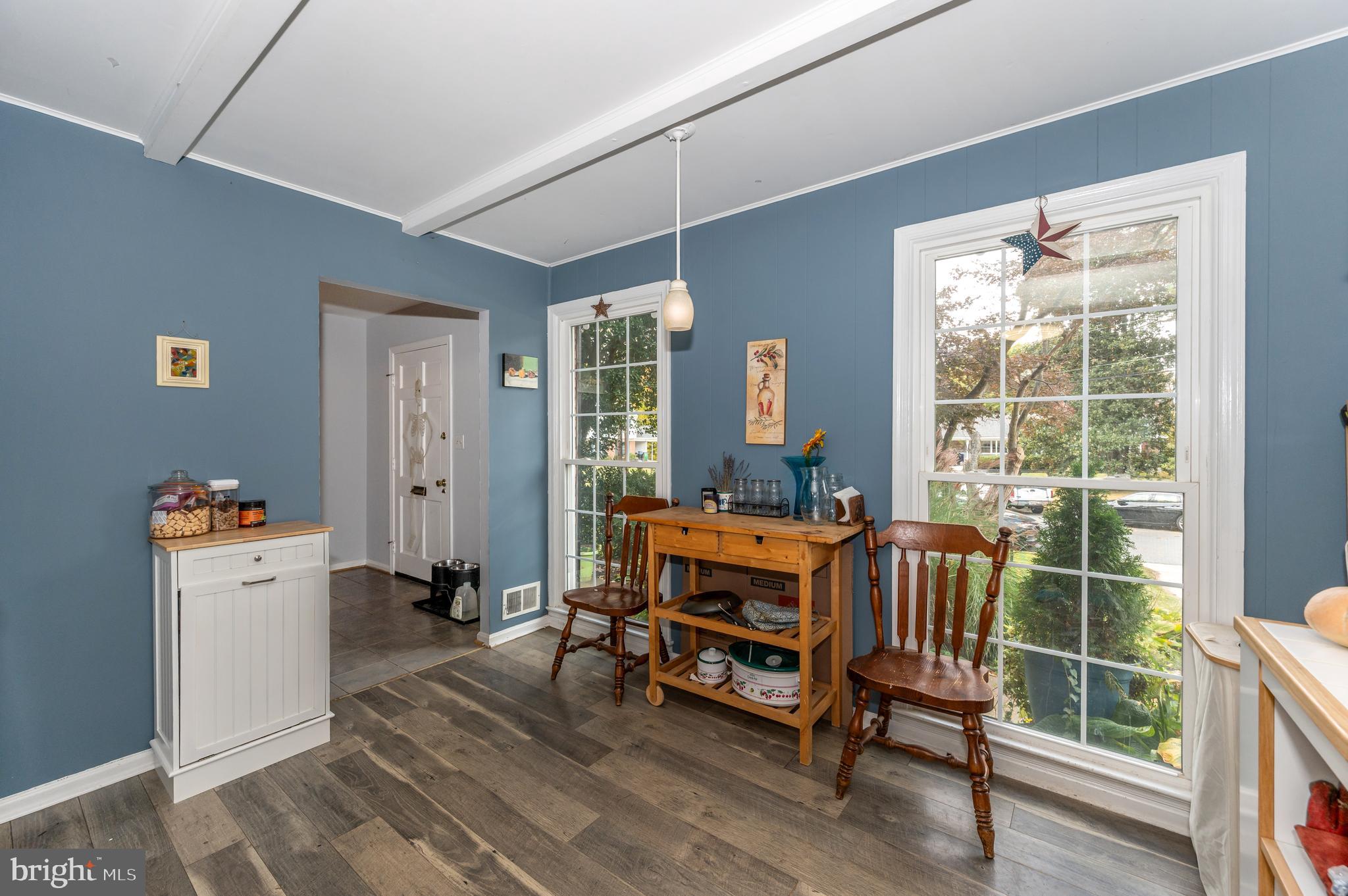 MANOR WOODS - Residential