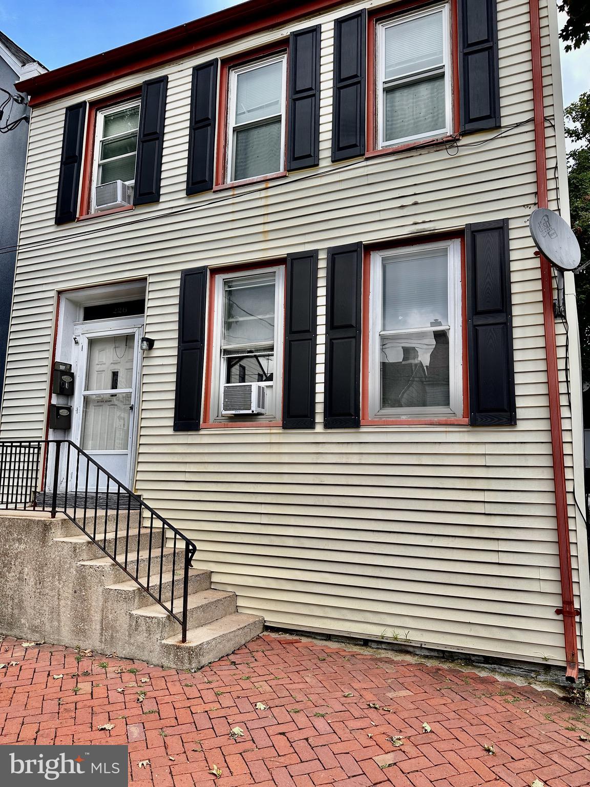 226 S 9TH STREET