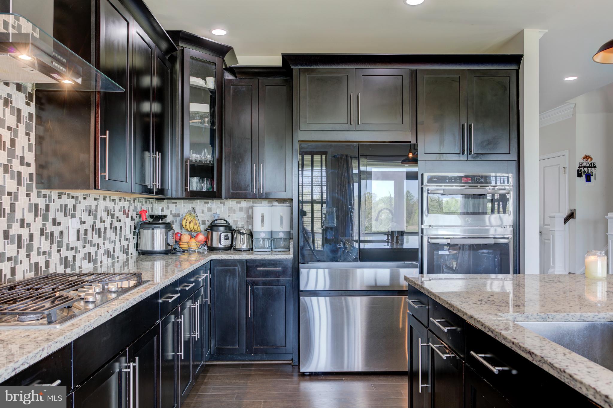 LOUDOUN VALLEY ESTATES 2 - Residential Lease