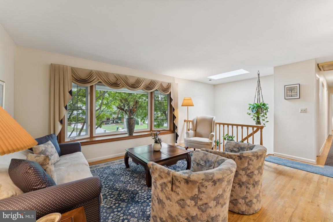 6820 AUTUMN VIEW DRIVE