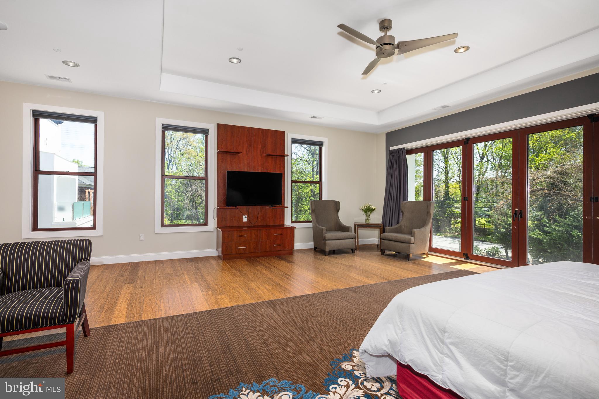 PT ROCKVILLE OUT RES 3 - Residential