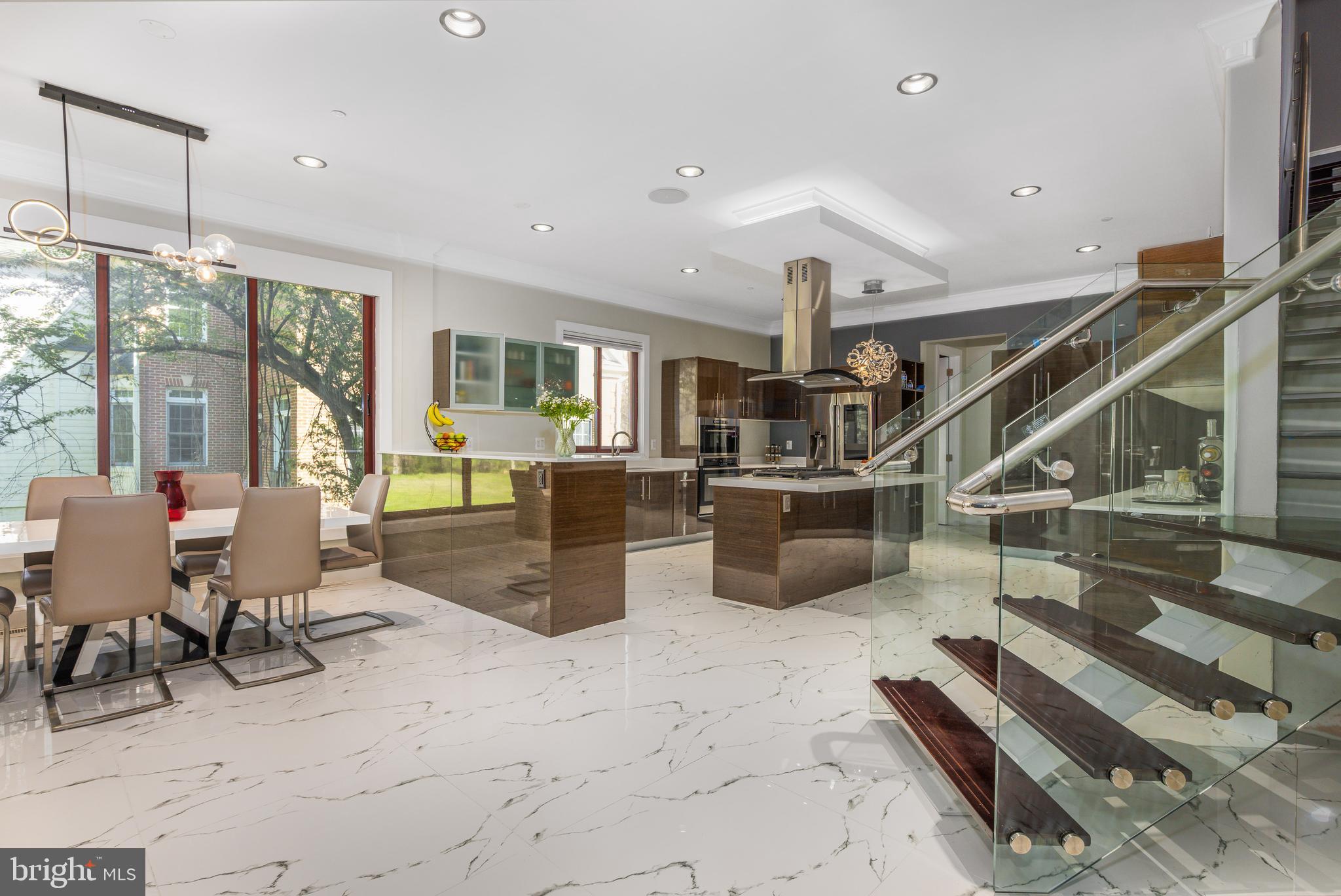 PT ROCKVILLE OUT RES 3 - Residential