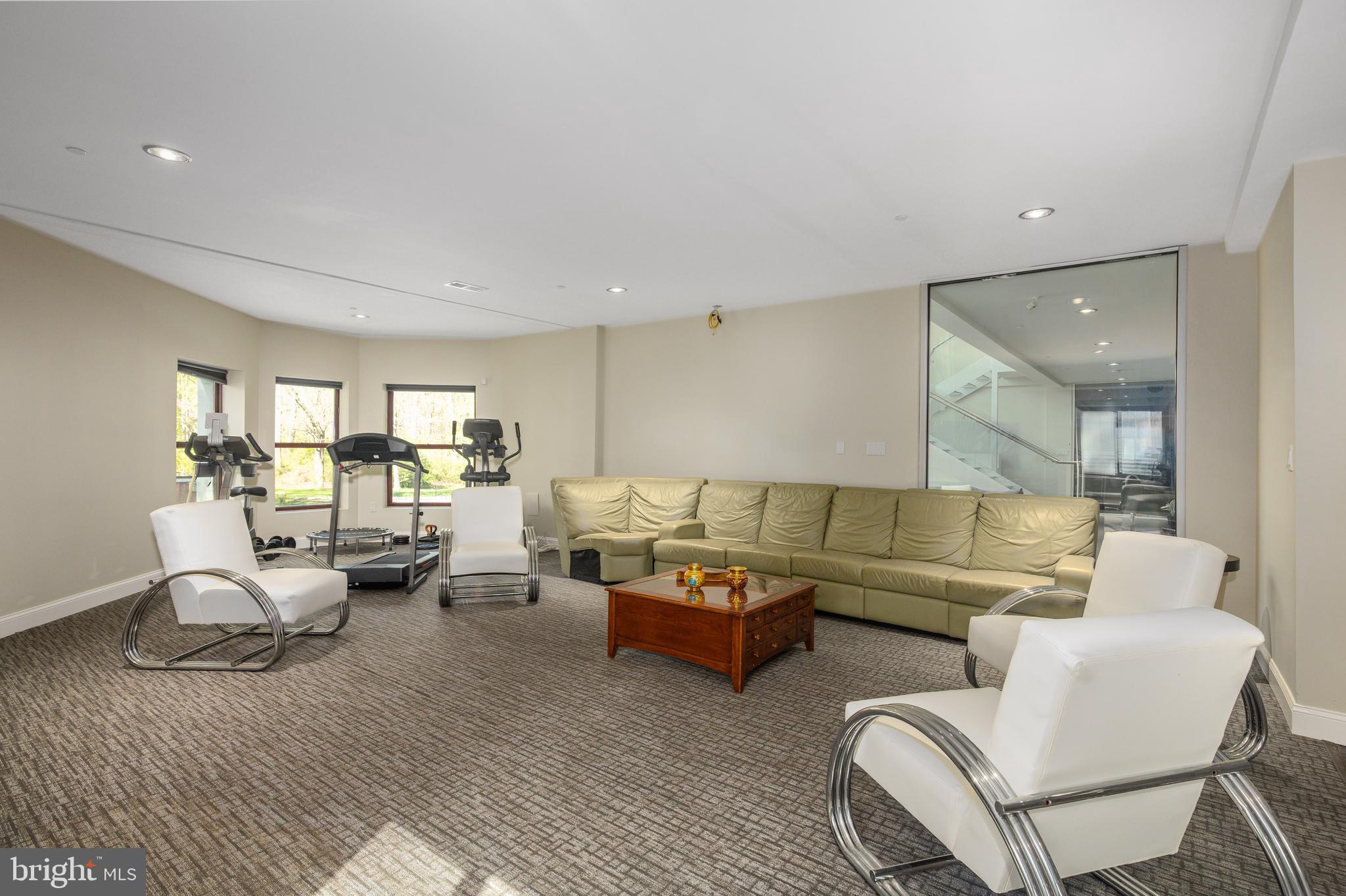 PT ROCKVILLE OUT RES 3 - Residential