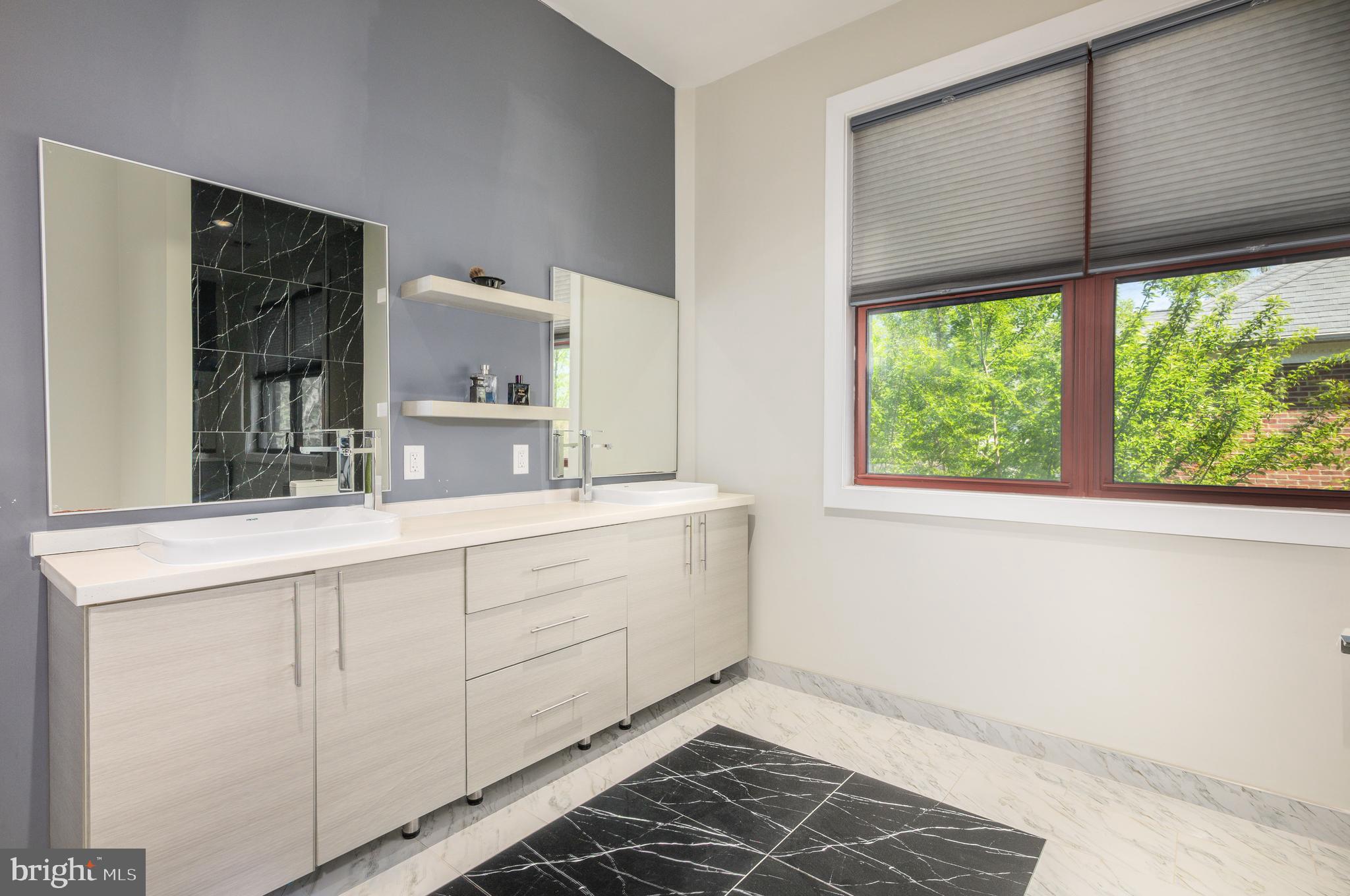 PT ROCKVILLE OUT RES 3 - Residential