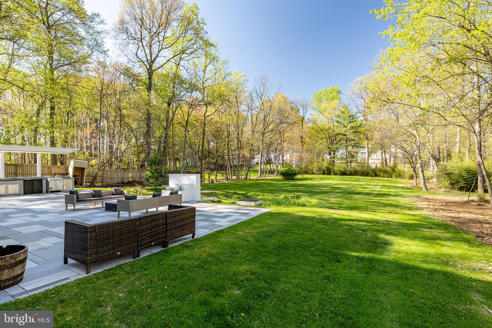 PT ROCKVILLE OUT RES 3 - Residential