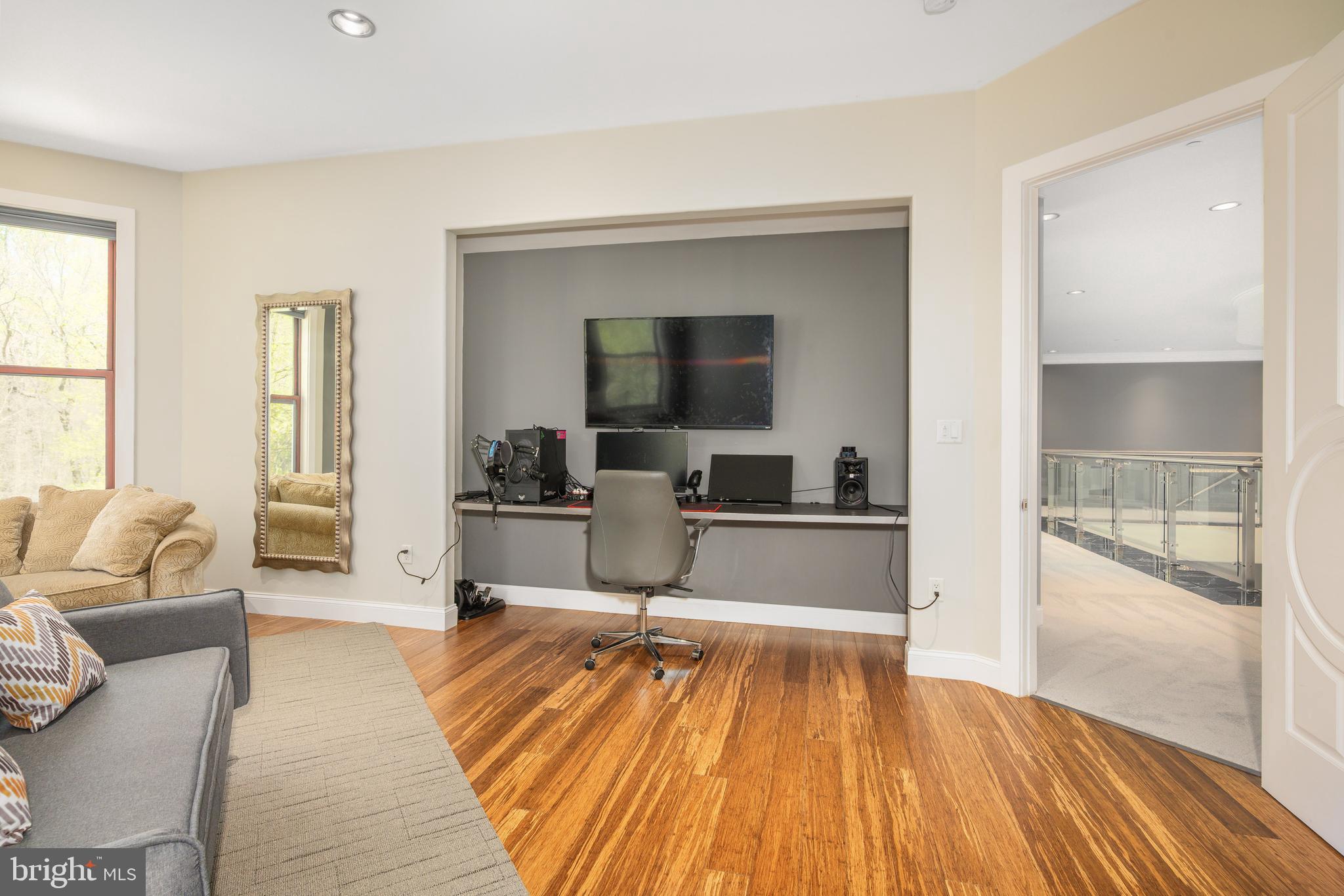 PT ROCKVILLE OUT RES 3 - Residential