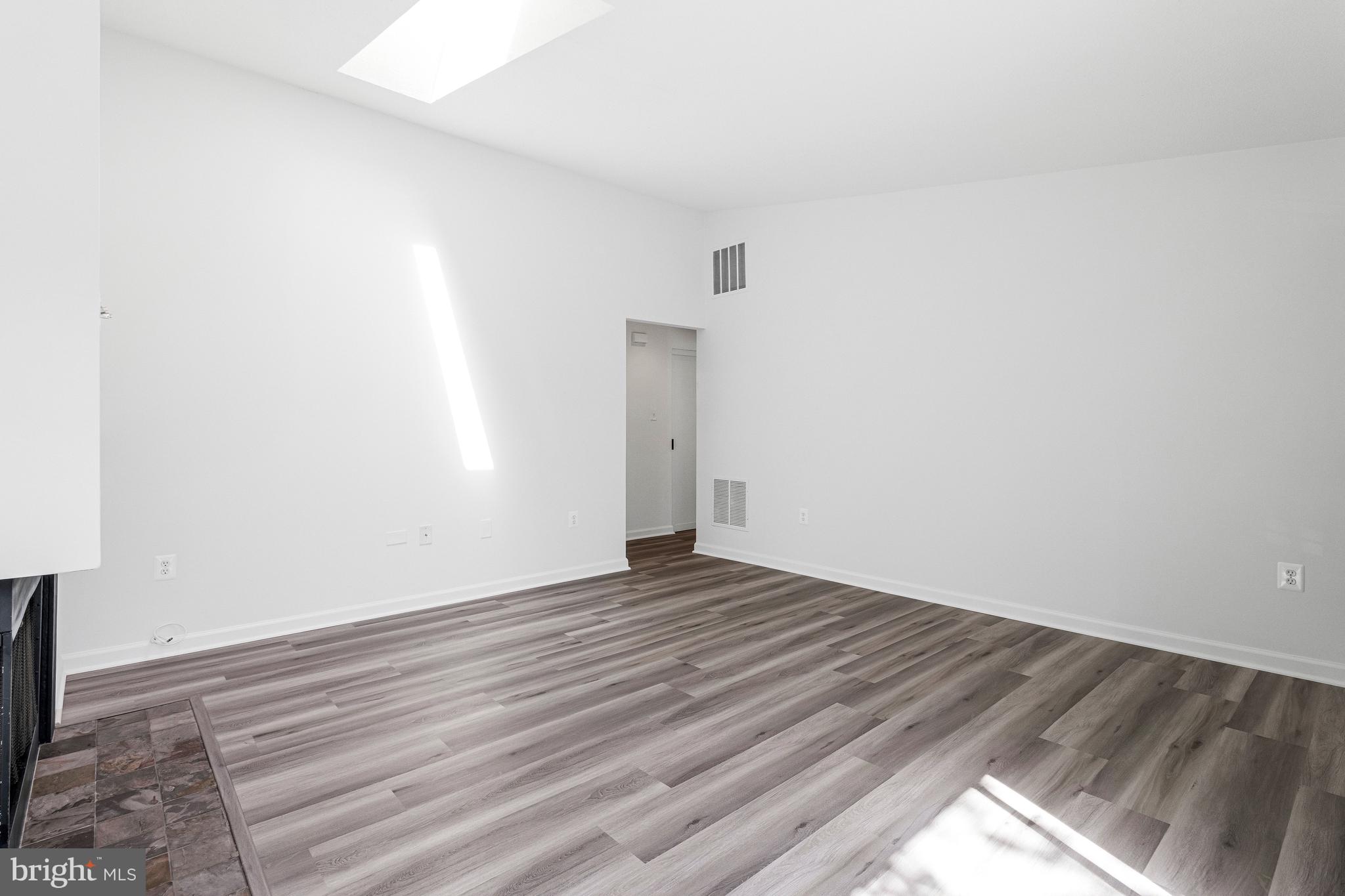 VILLARIDGE - Residential