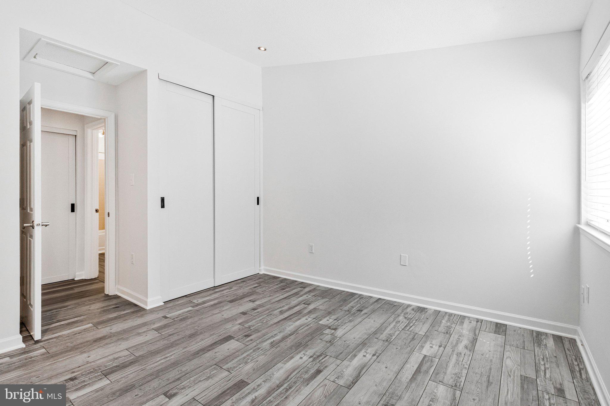 VILLARIDGE - Residential