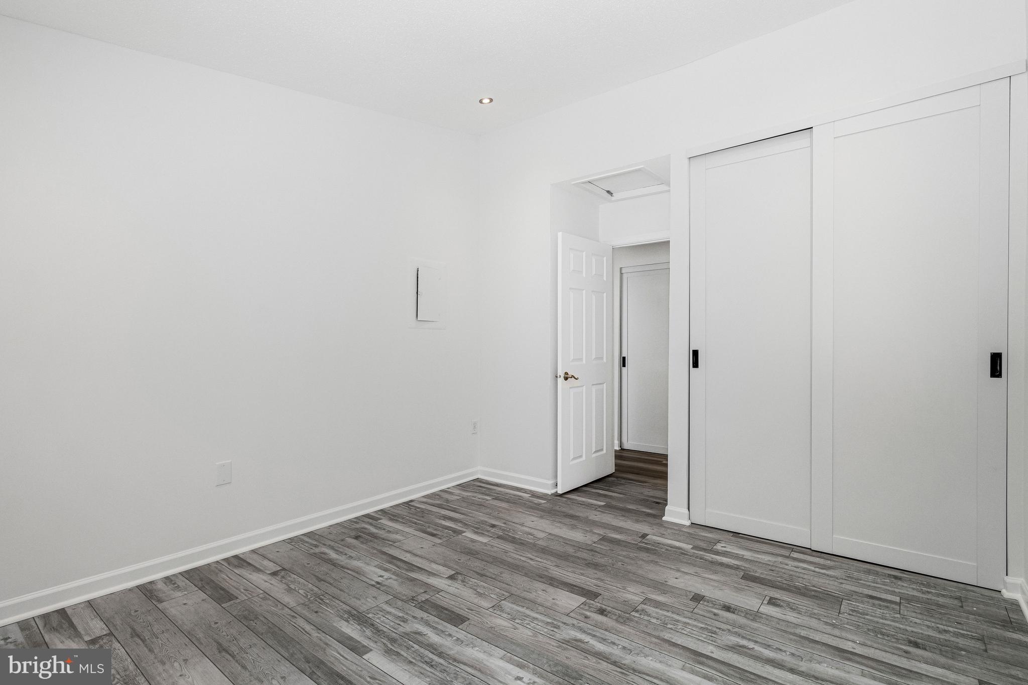VILLARIDGE - Residential