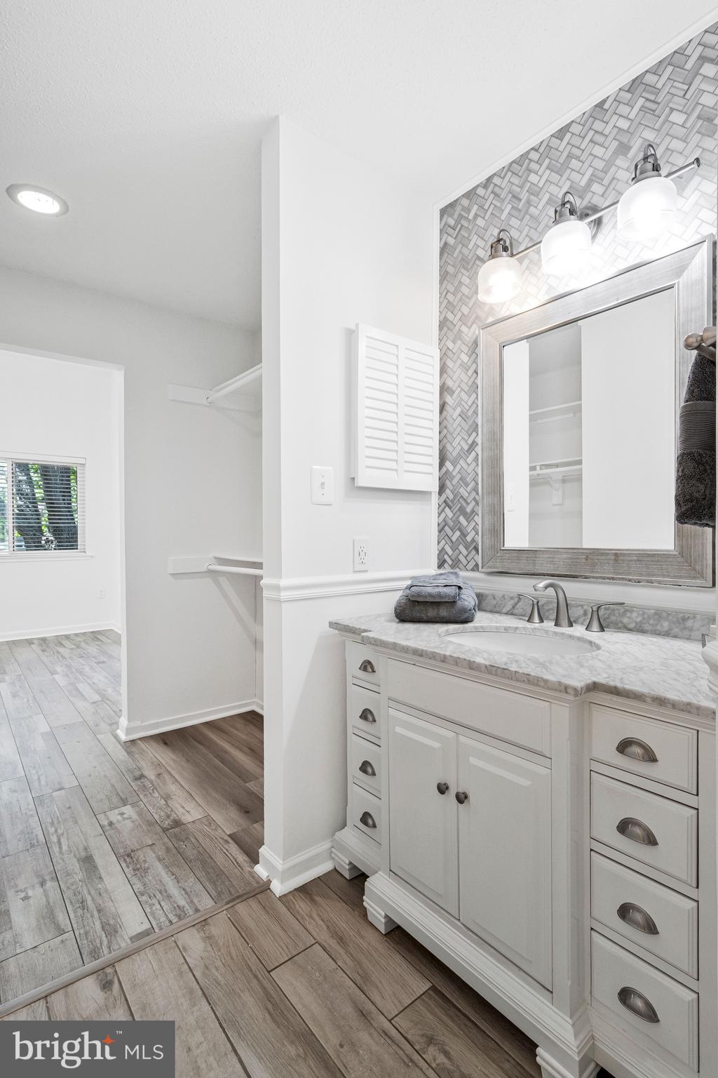 VILLARIDGE - Residential