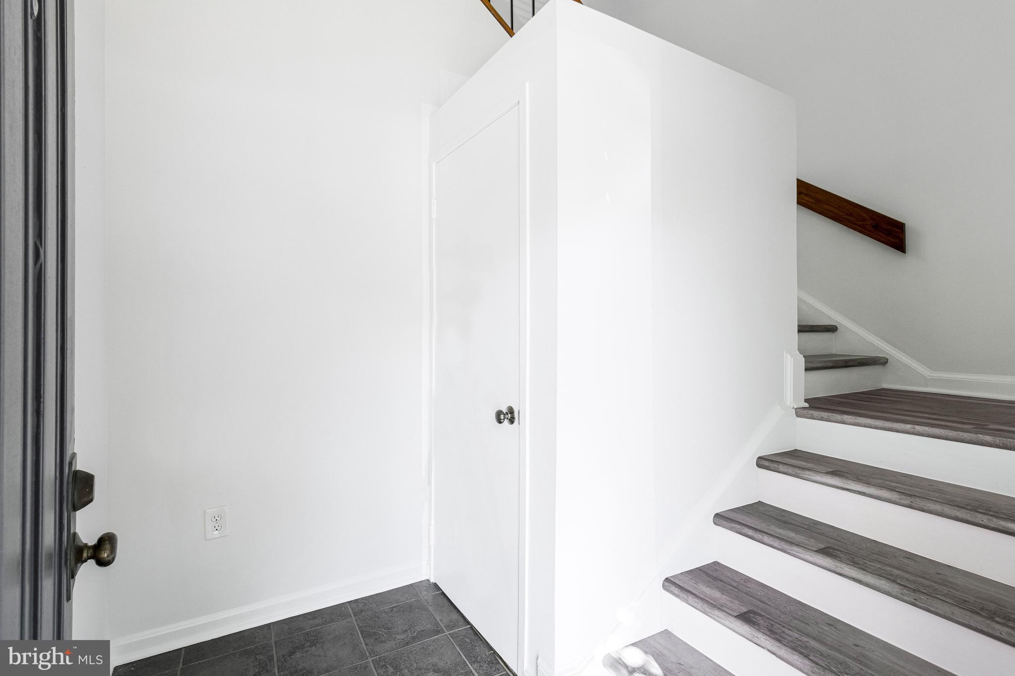 VILLARIDGE - Residential