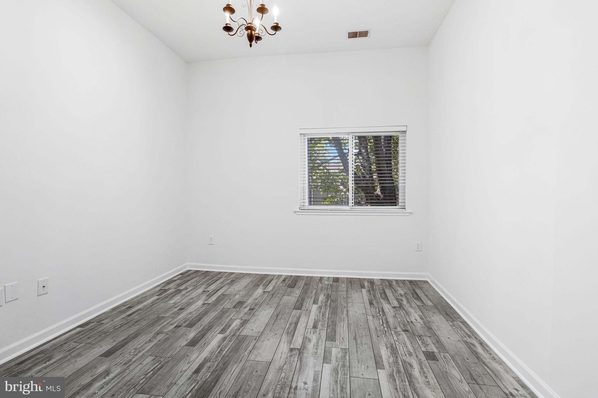 VILLARIDGE - Residential