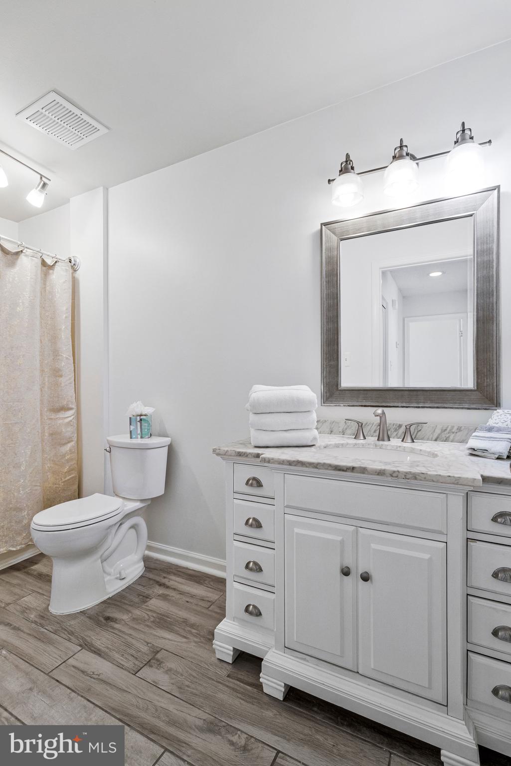 VILLARIDGE - Residential