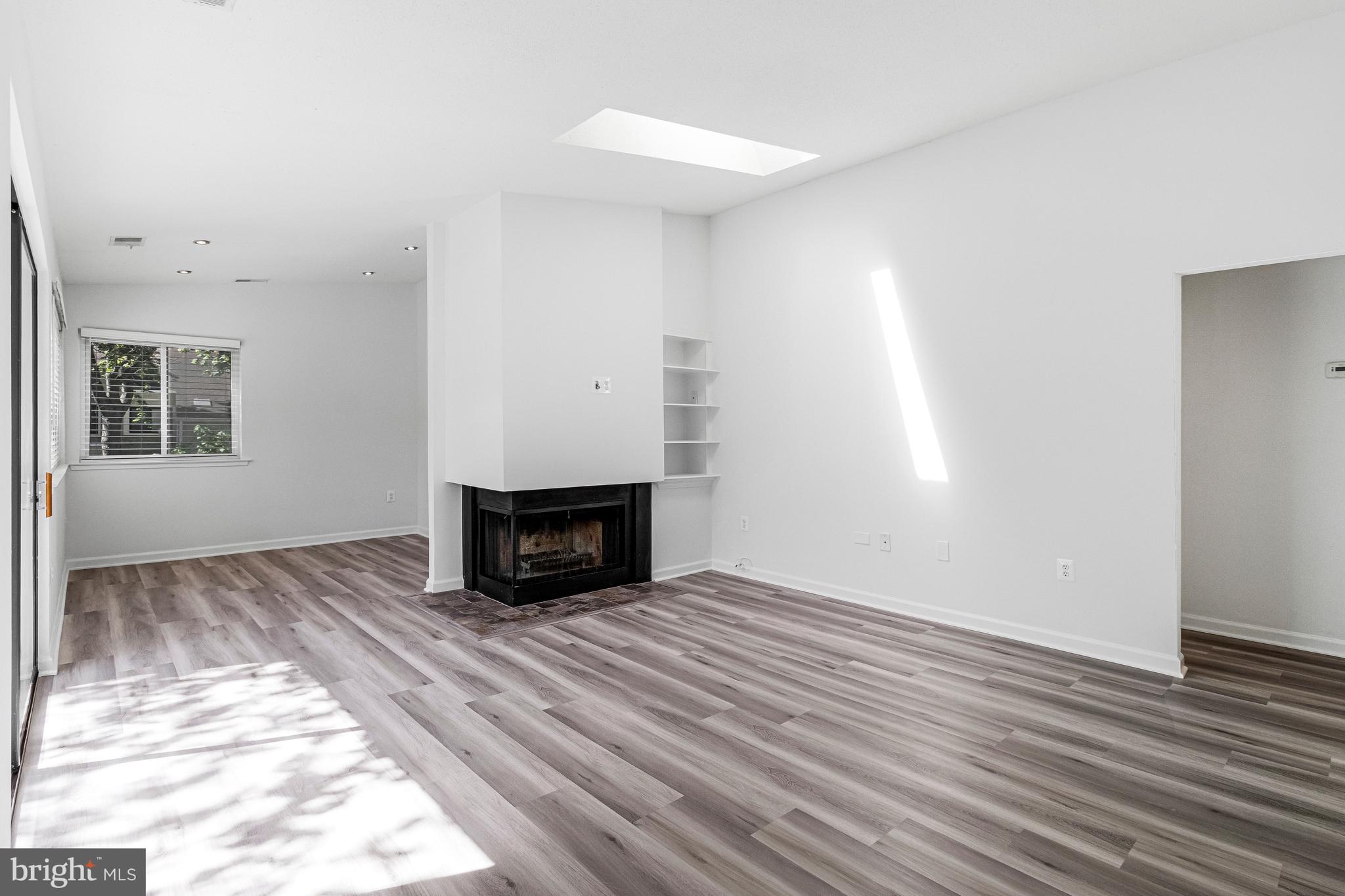 VILLARIDGE - Residential