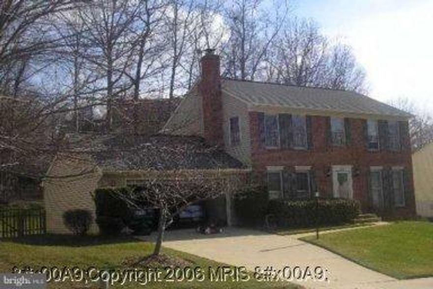 "WONDERFUL"--Lake Ridge, Colonial 4 Bedrooms, 3.5 Bath, 3 Lvl, 2 car garage--Located in a very desirable neighborhood-- Security System--All bedrooms wired with cable/phone modems--Eat in kitchen--Upgraded appliances--Fenced in back yard with a patio/deck--Space in lower level for work out room, workshop, many more features--MUST HAVE GOOD CREDIT!!!