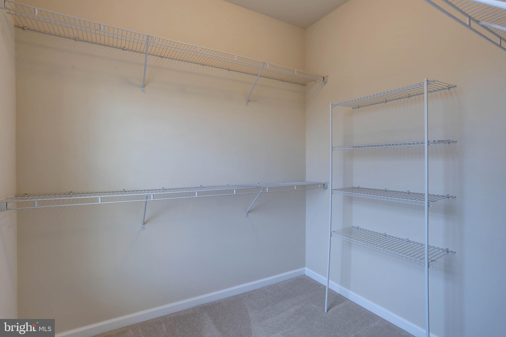 RED OAK CROSSING - Residential Lease