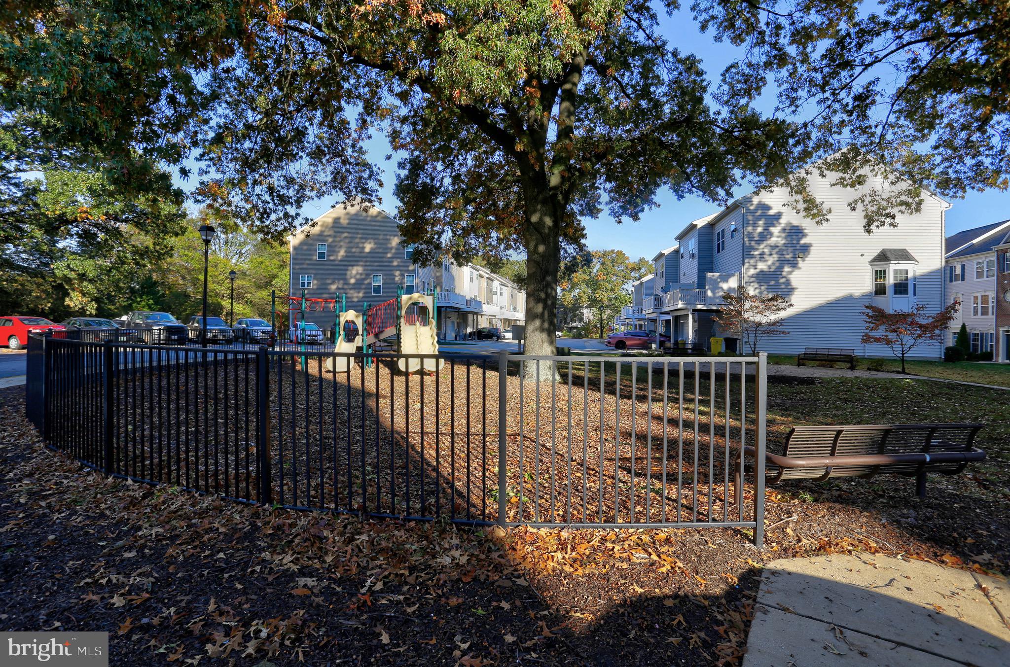 RED OAK CROSSING - Residential Lease