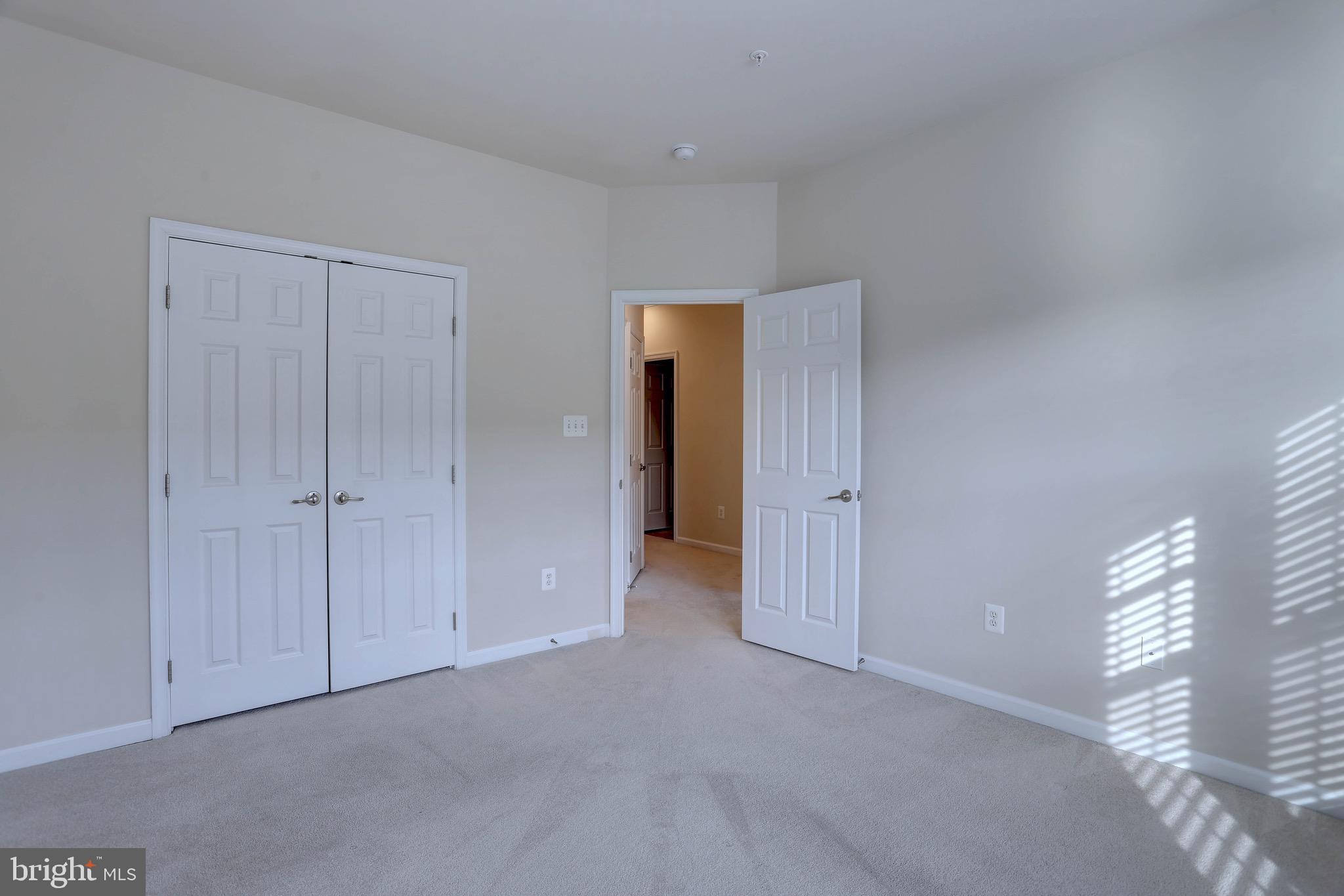 RED OAK CROSSING - Residential Lease