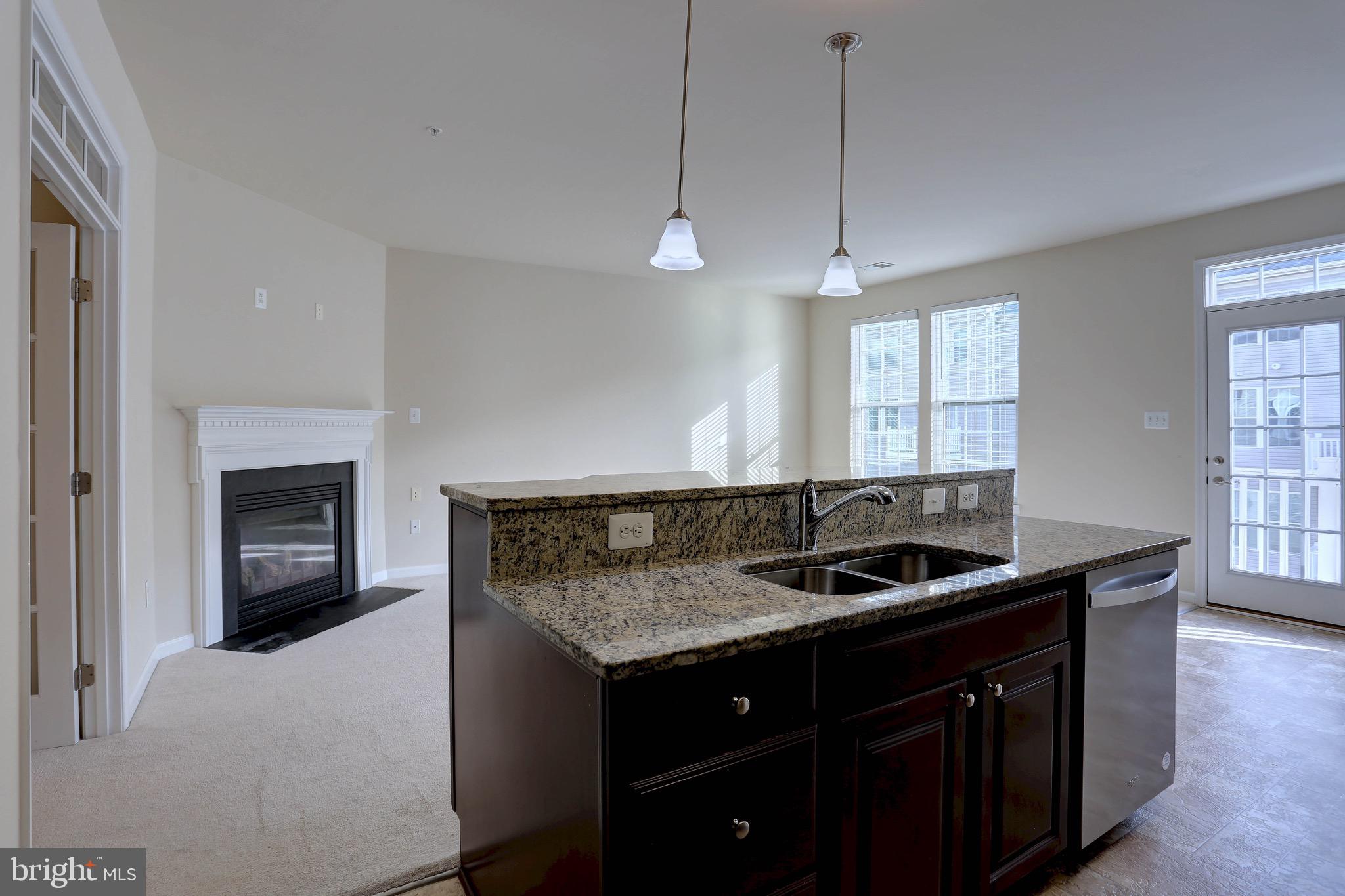 RED OAK CROSSING - Residential Lease