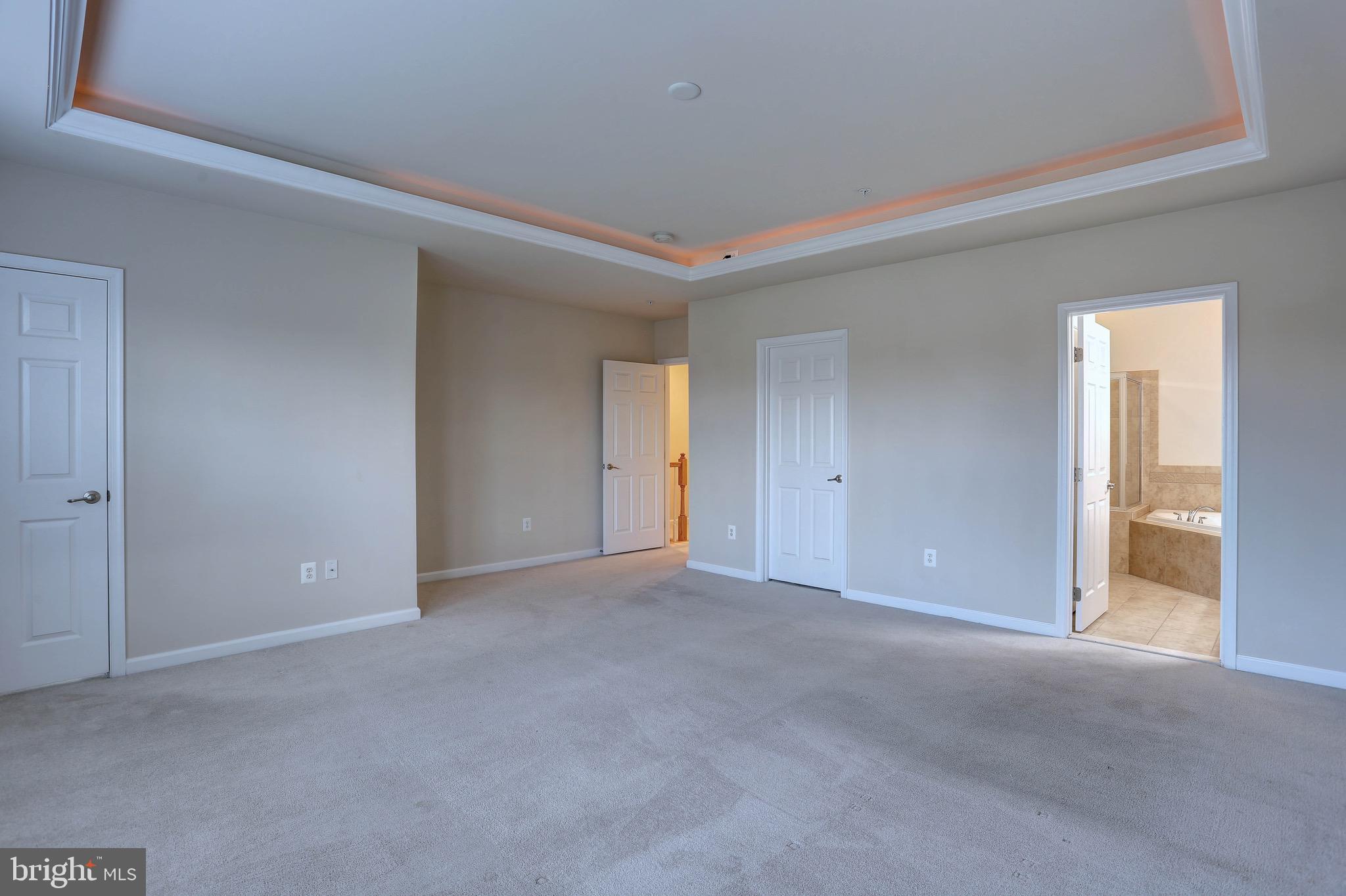 RED OAK CROSSING - Residential Lease