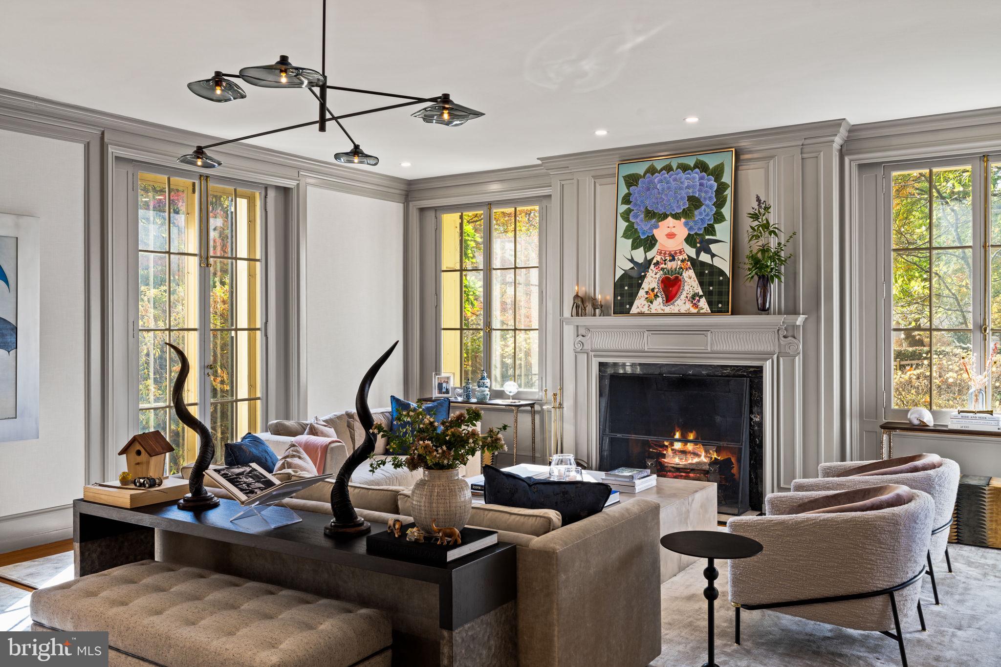 CHESTNUT HILL - Residential