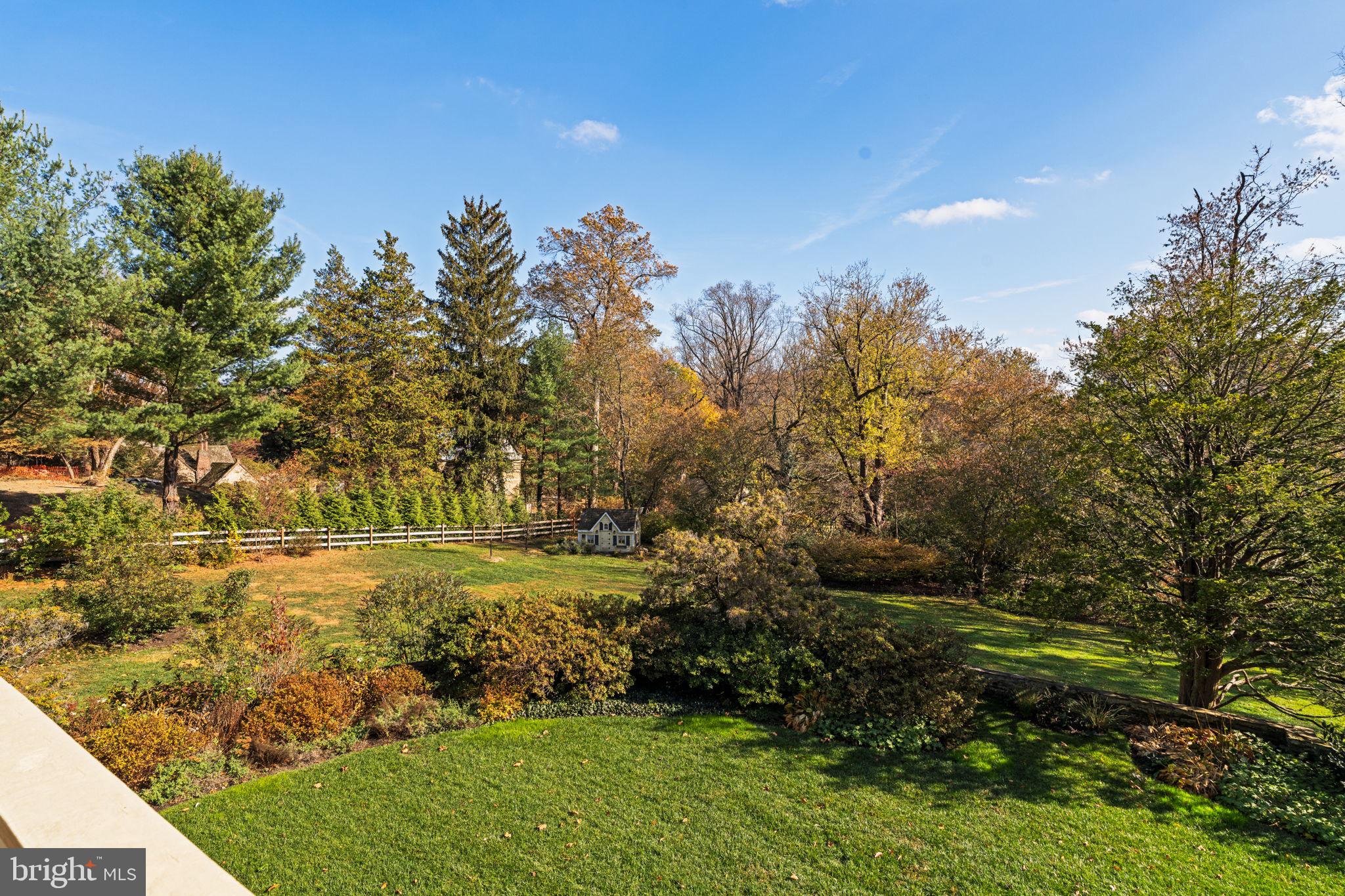 CHESTNUT HILL - Residential