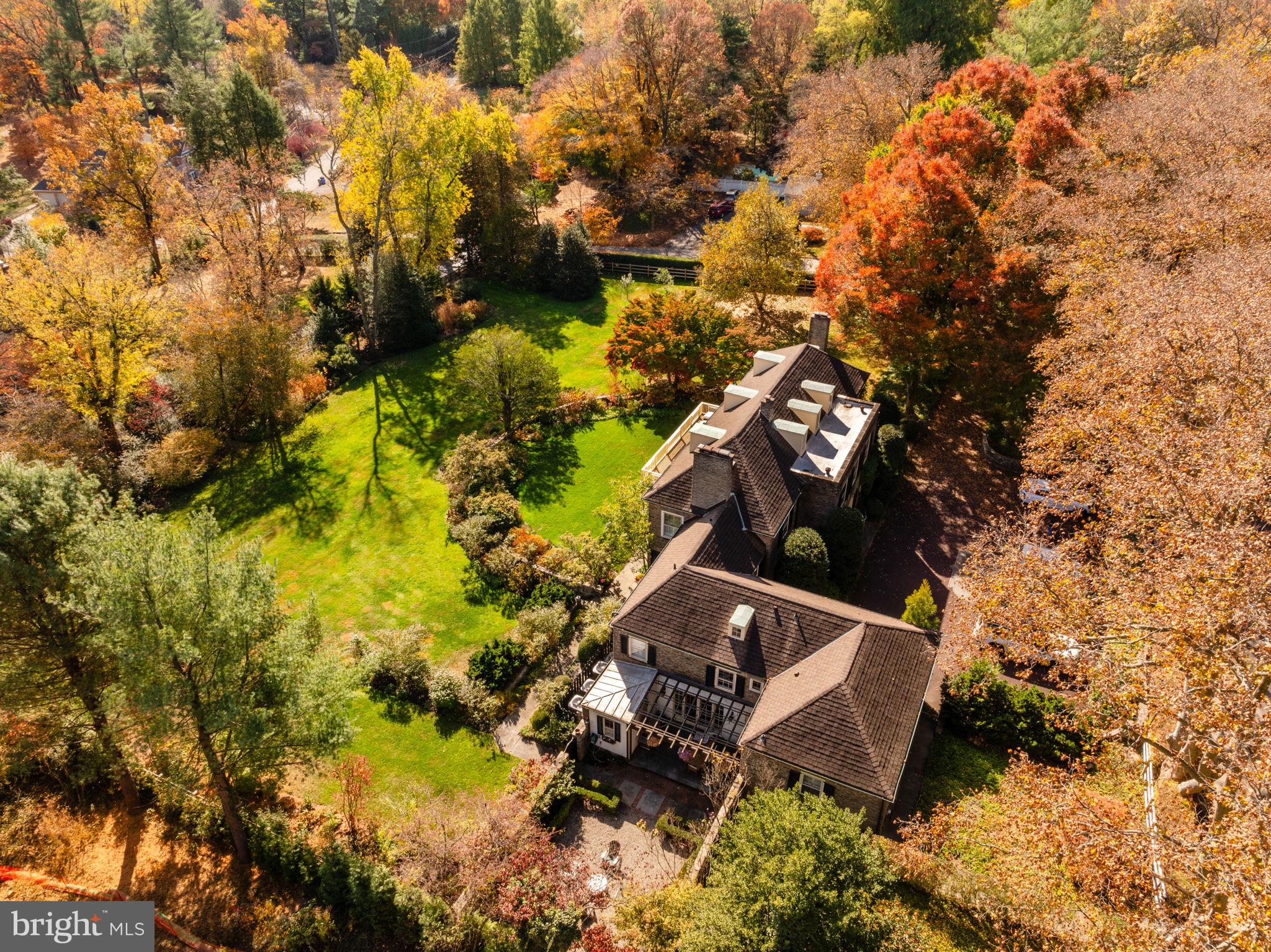 CHESTNUT HILL - Residential