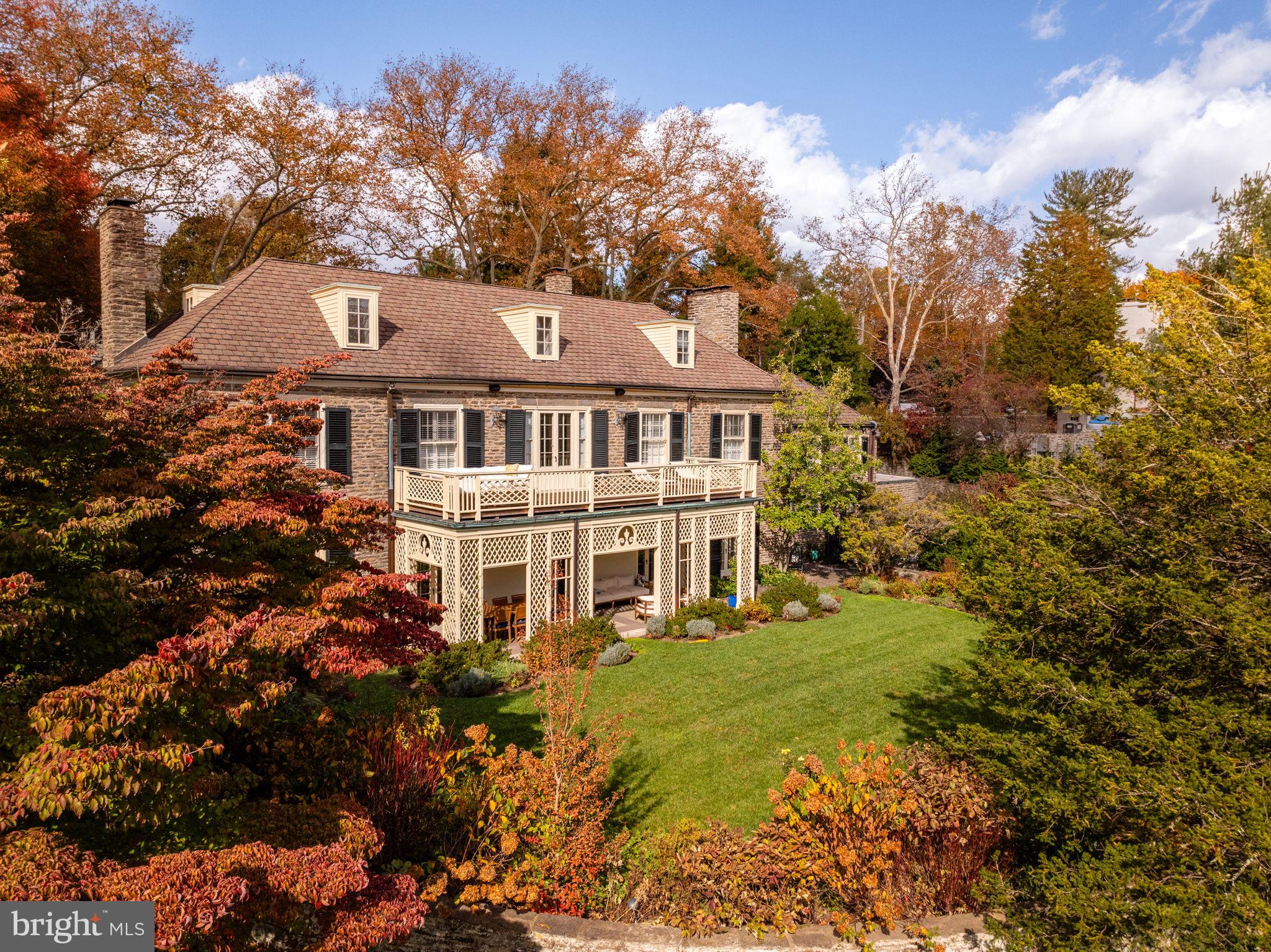 CHESTNUT HILL - Residential