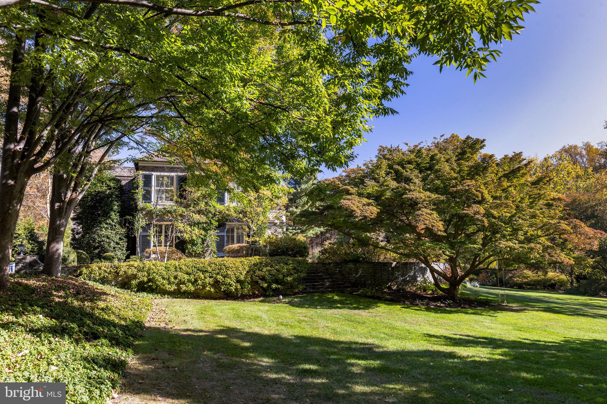 CHESTNUT HILL - Residential