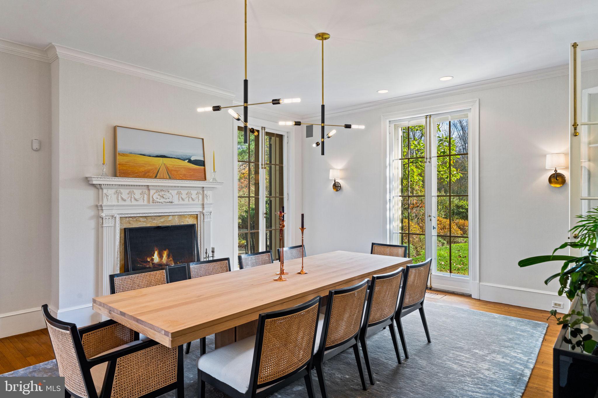 CHESTNUT HILL - Residential