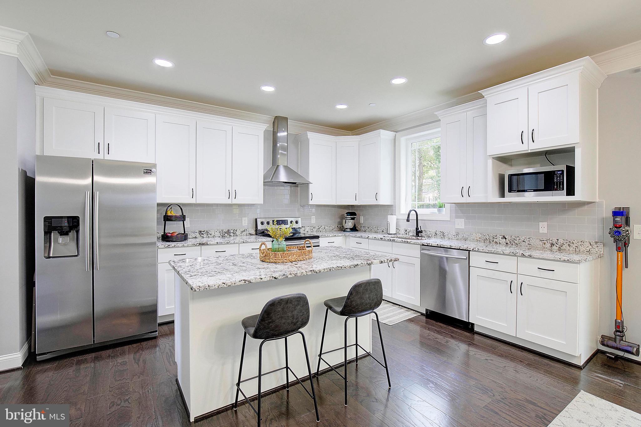 JONES STATION - Residential