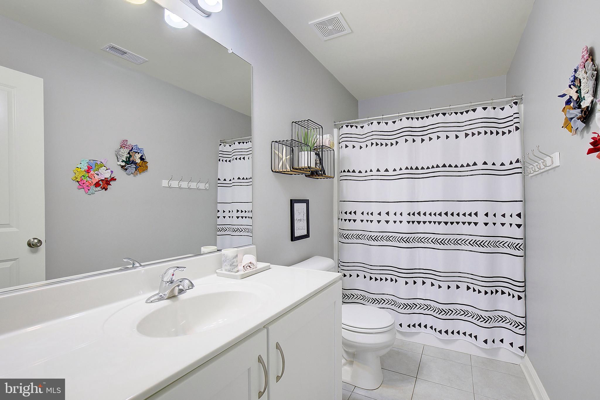 JONES STATION - Residential