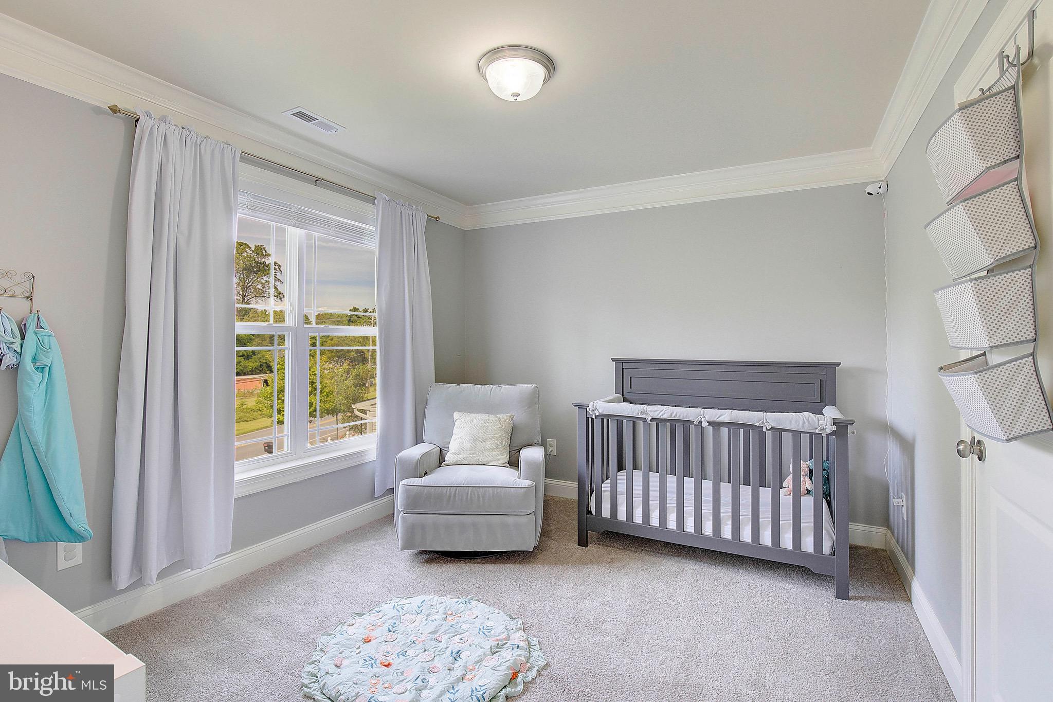 JONES STATION - Residential