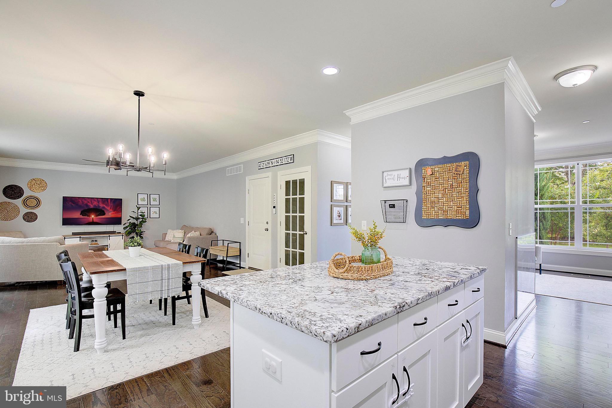 JONES STATION - Residential