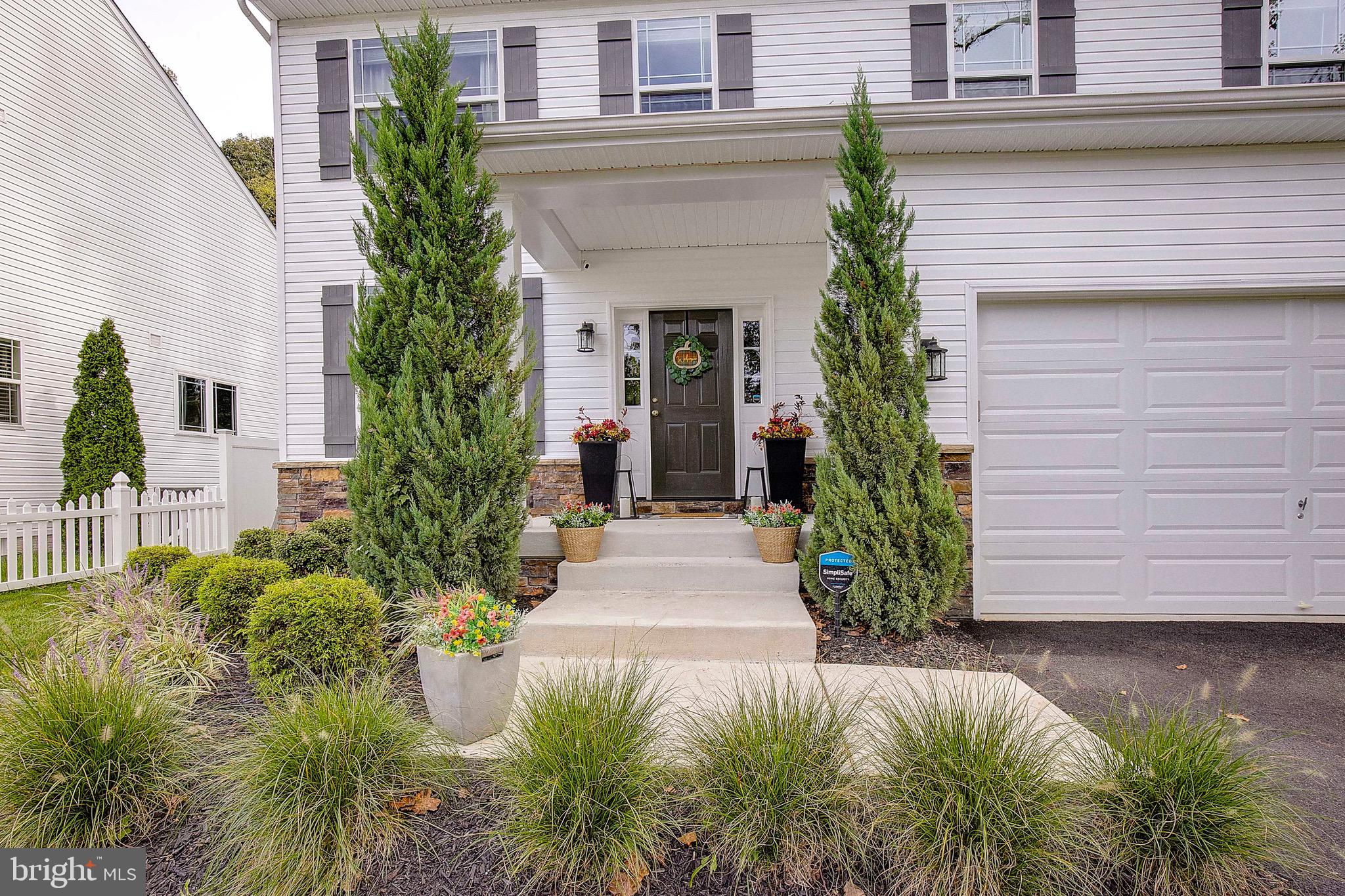 JONES STATION - Residential