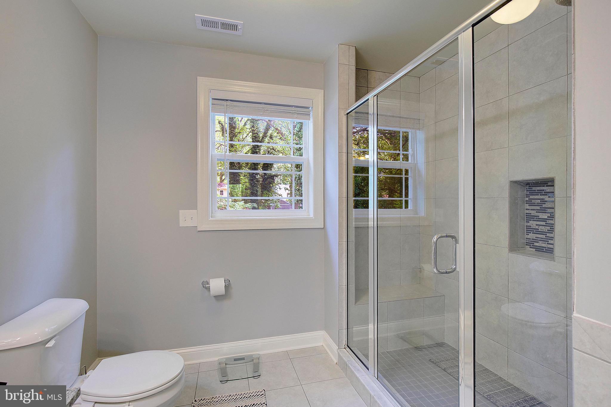 JONES STATION - Residential