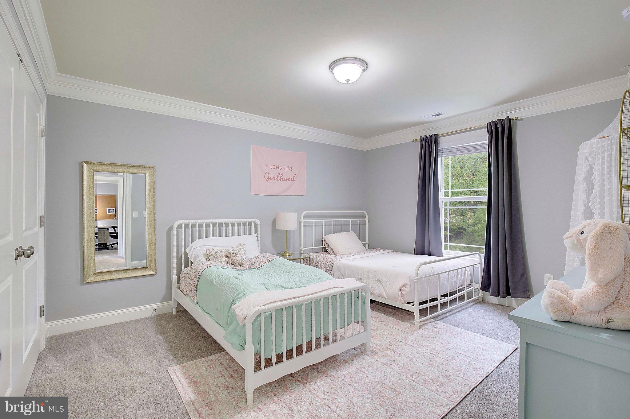 JONES STATION - Residential