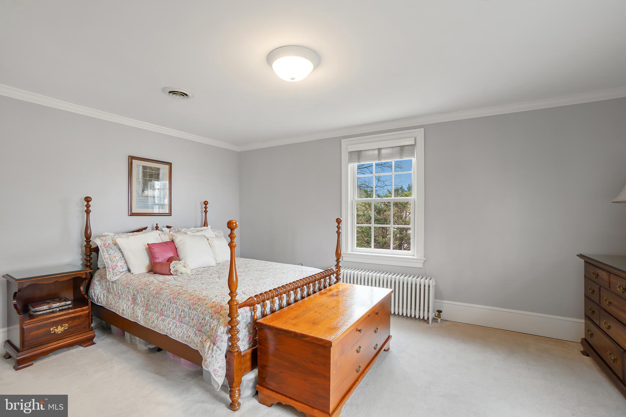 DAMASCUS OUTSIDE - Residential