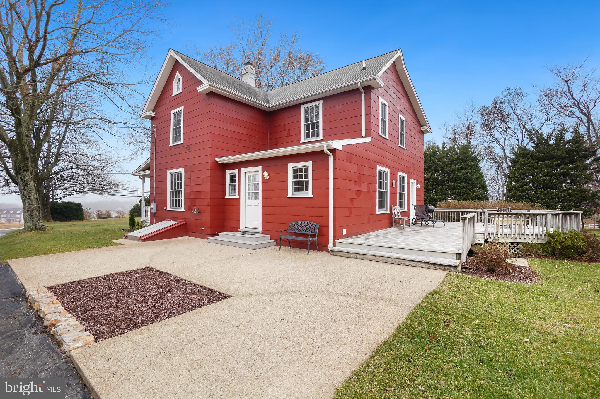 DAMASCUS OUTSIDE - Residential