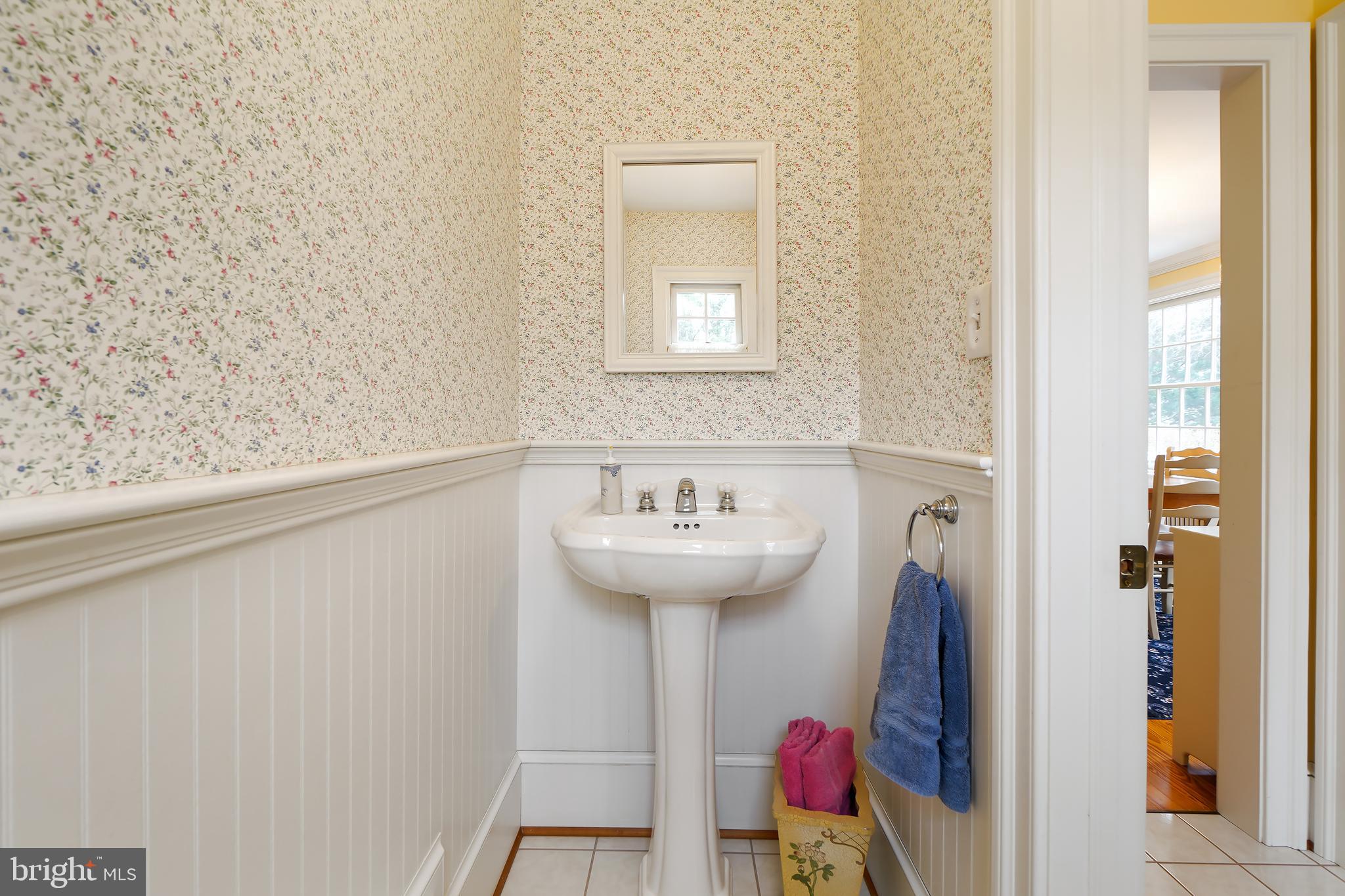 DAMASCUS OUTSIDE - Residential