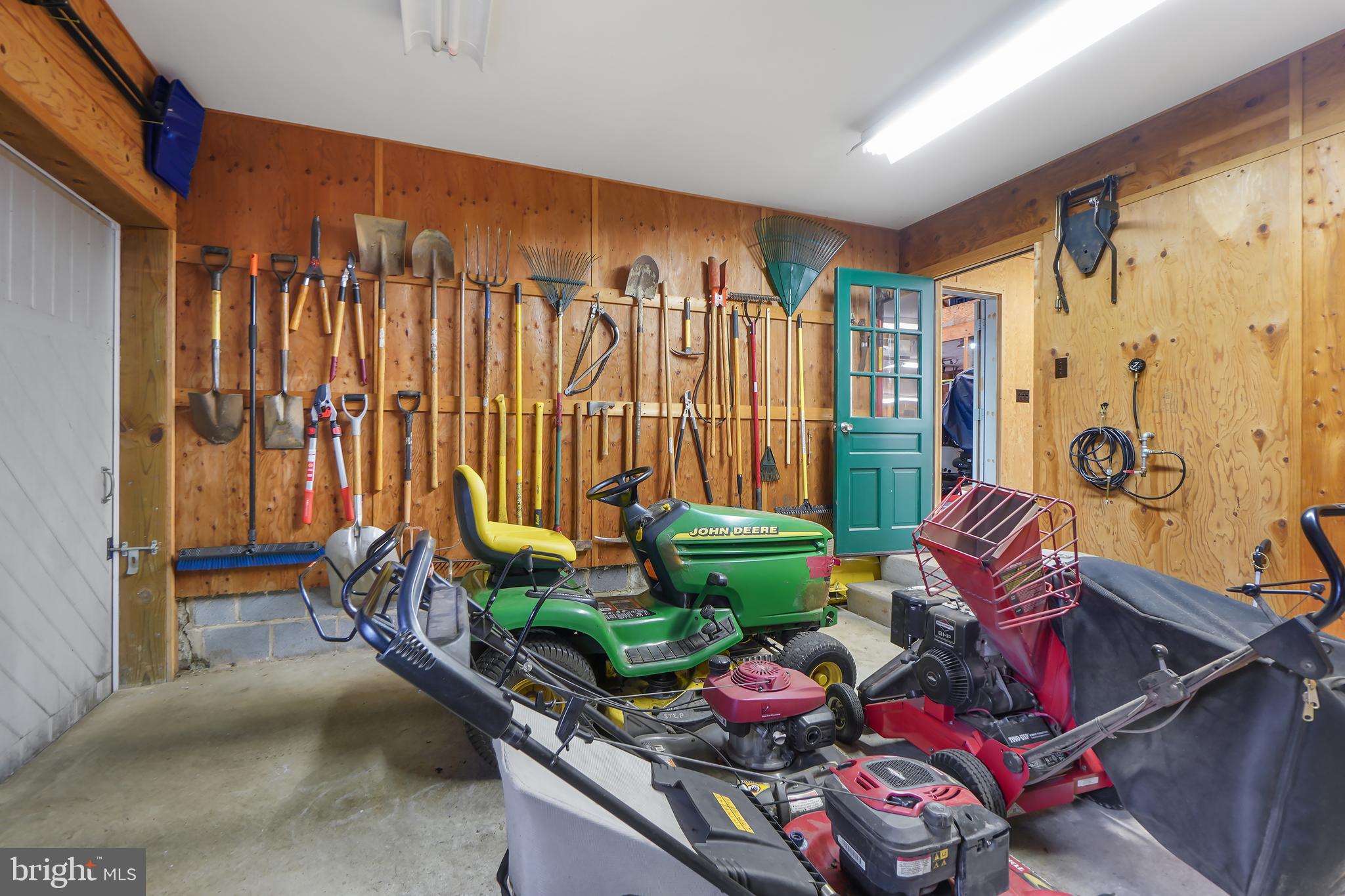 DAMASCUS OUTSIDE - Residential