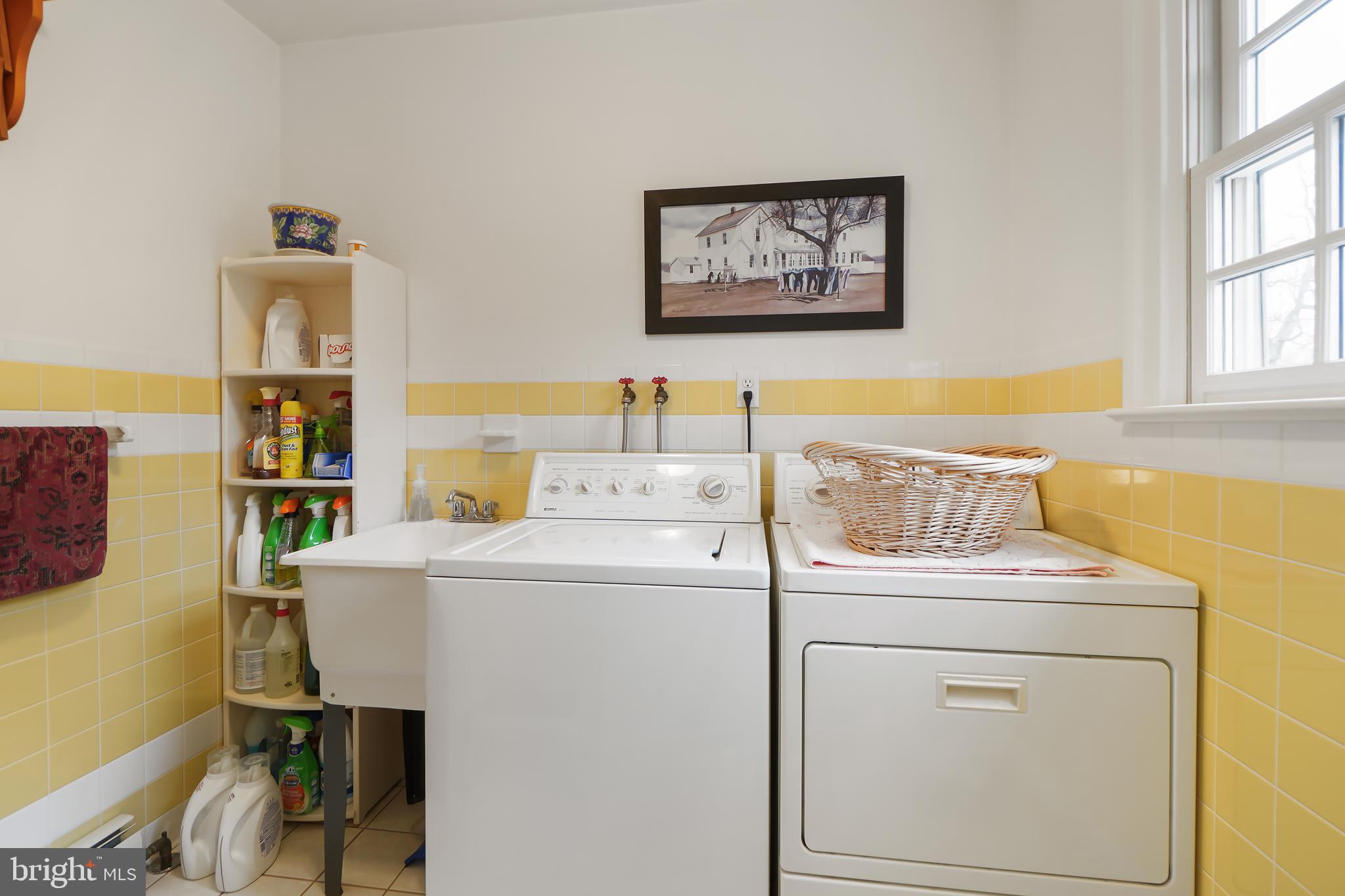 DAMASCUS OUTSIDE - Residential