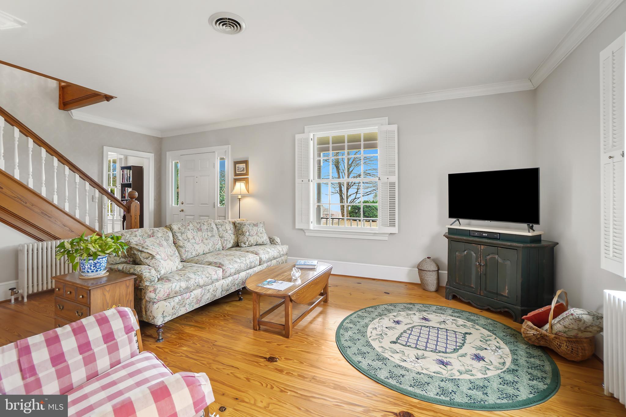 DAMASCUS OUTSIDE - Residential